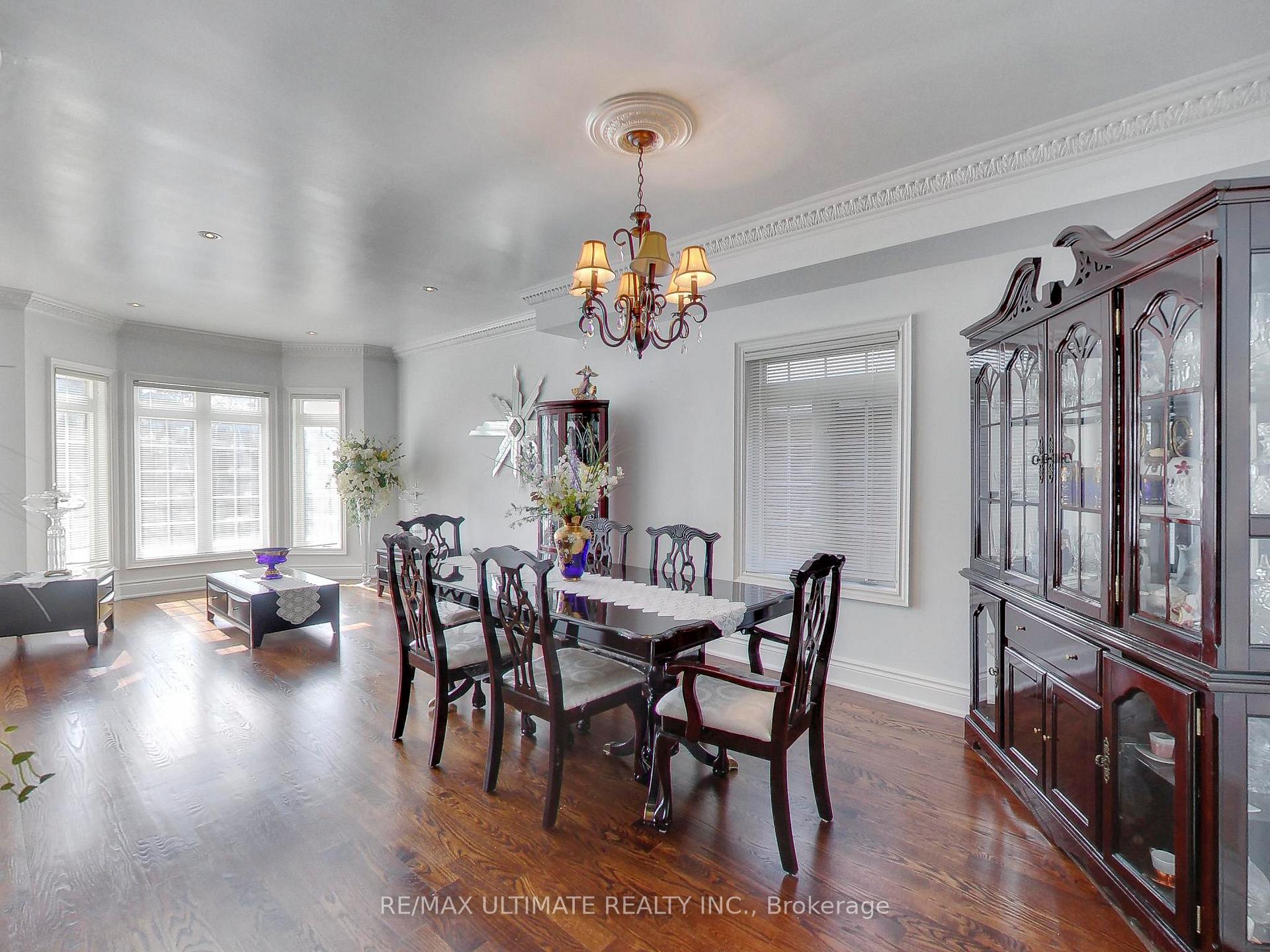 Photo 2 of 26 Dynevor Road, Toronto, Caledonia-Fairbank — HOMEH