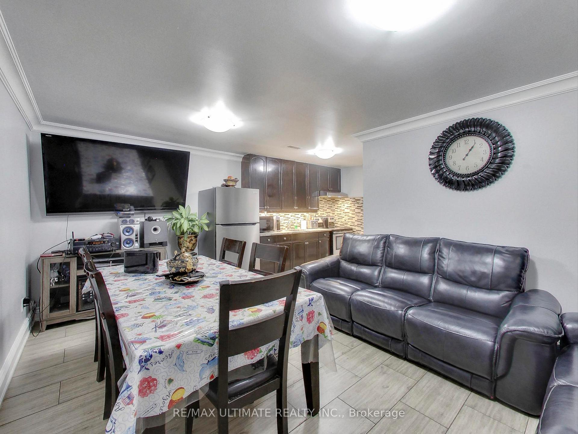 Photo 25 of 26 Dynevor Road, Toronto, Caledonia-Fairbank — HOMEH