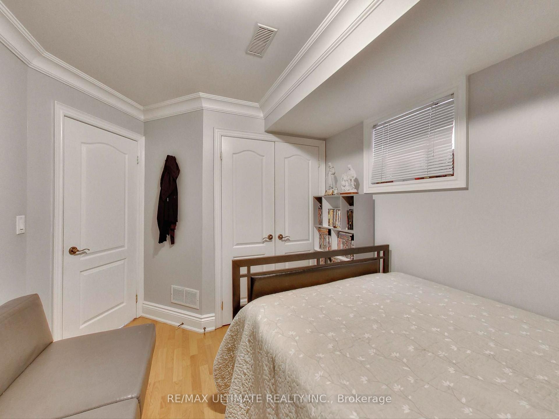 Photo 29 of 26 Dynevor Road, Toronto, Caledonia-Fairbank — HOMEH