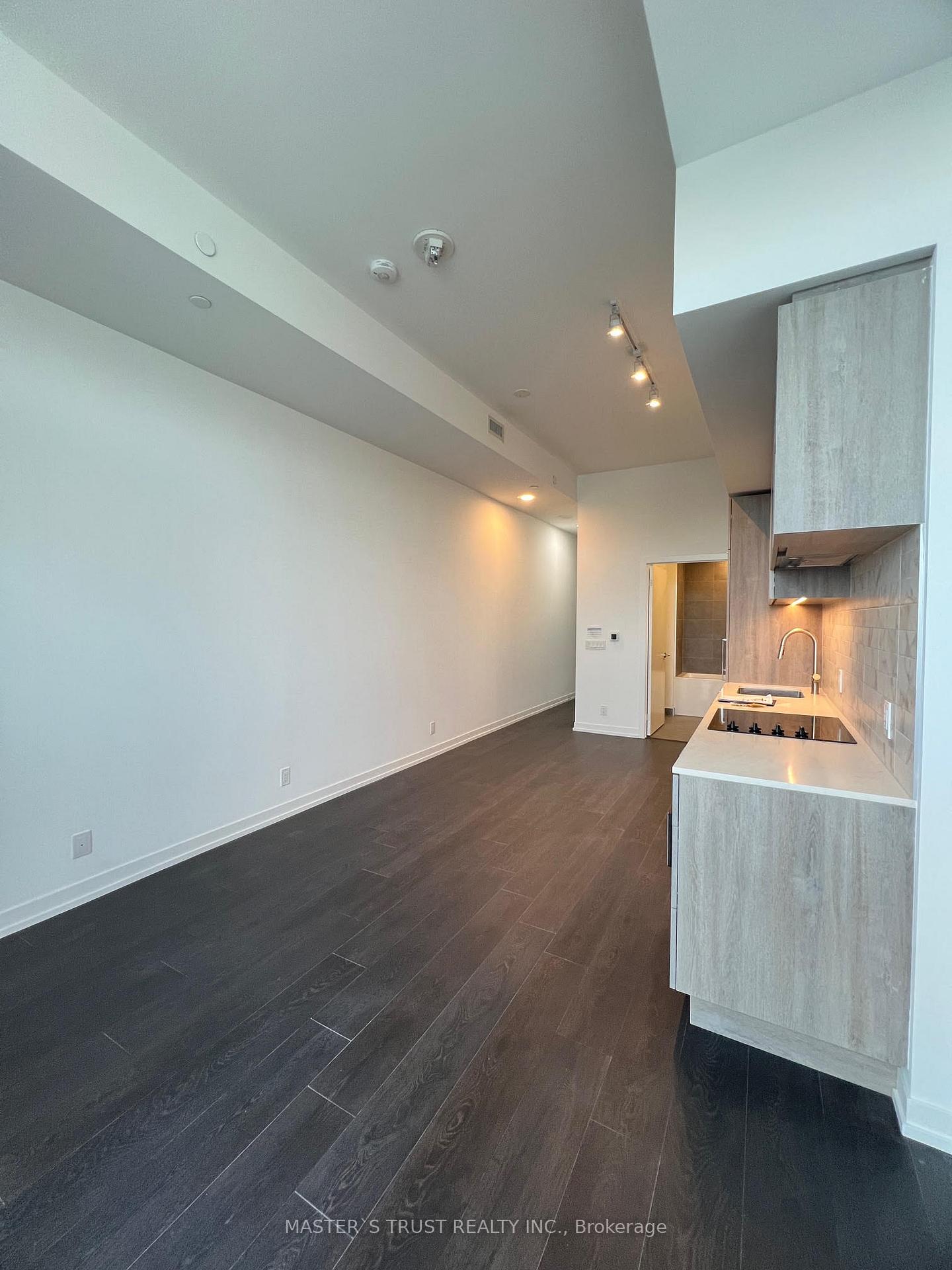 Photo 7 of Unit 931, 2020 Bathurst Street, Toronto, Humewood-Cedarvale — HOMEH
