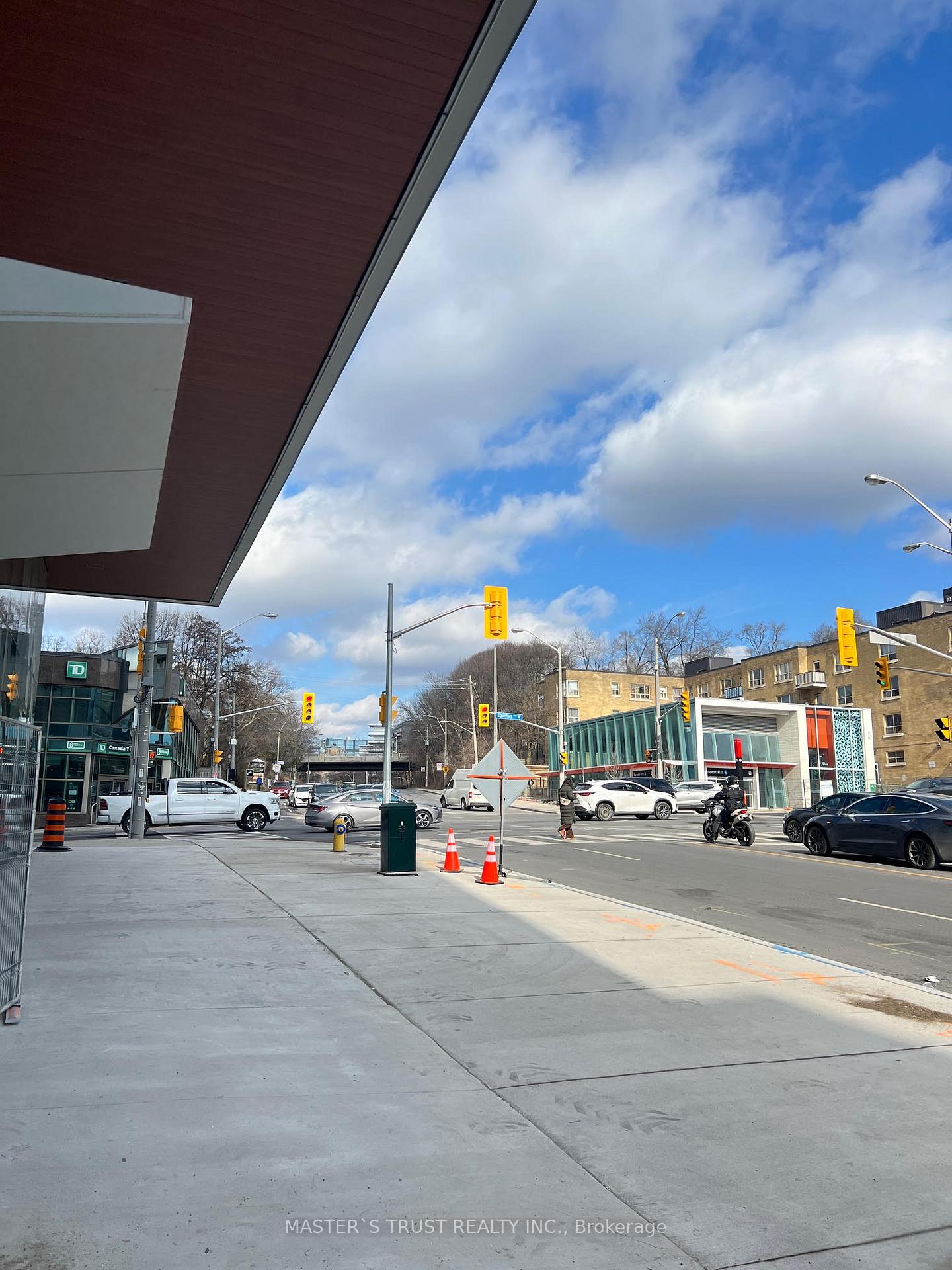 Photo 15 of Unit 931, 2020 Bathurst Street, Toronto, Humewood-Cedarvale — HOMEH