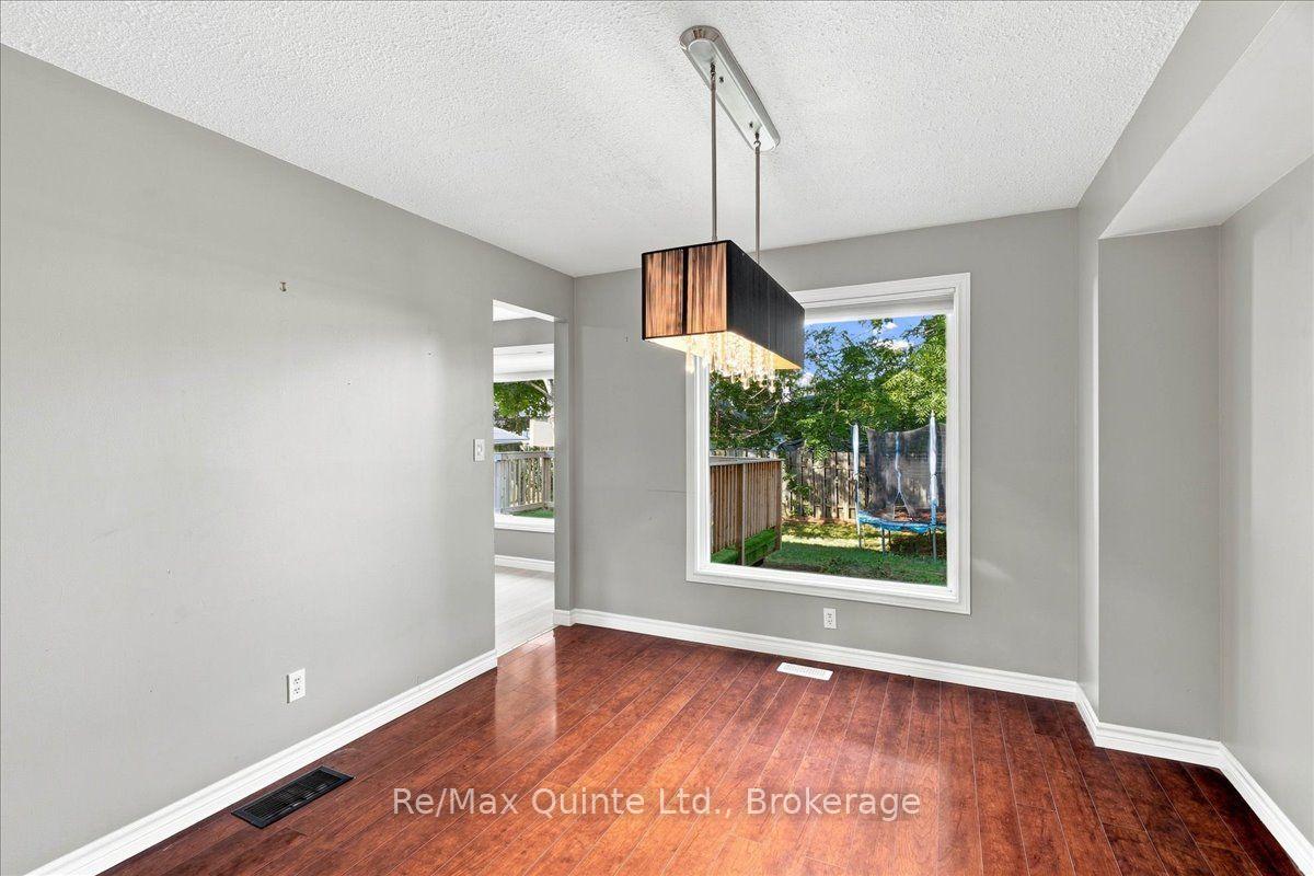 Photo 5 of 12 Brimley Court, Belleville, Belleville Ward — HOMEH