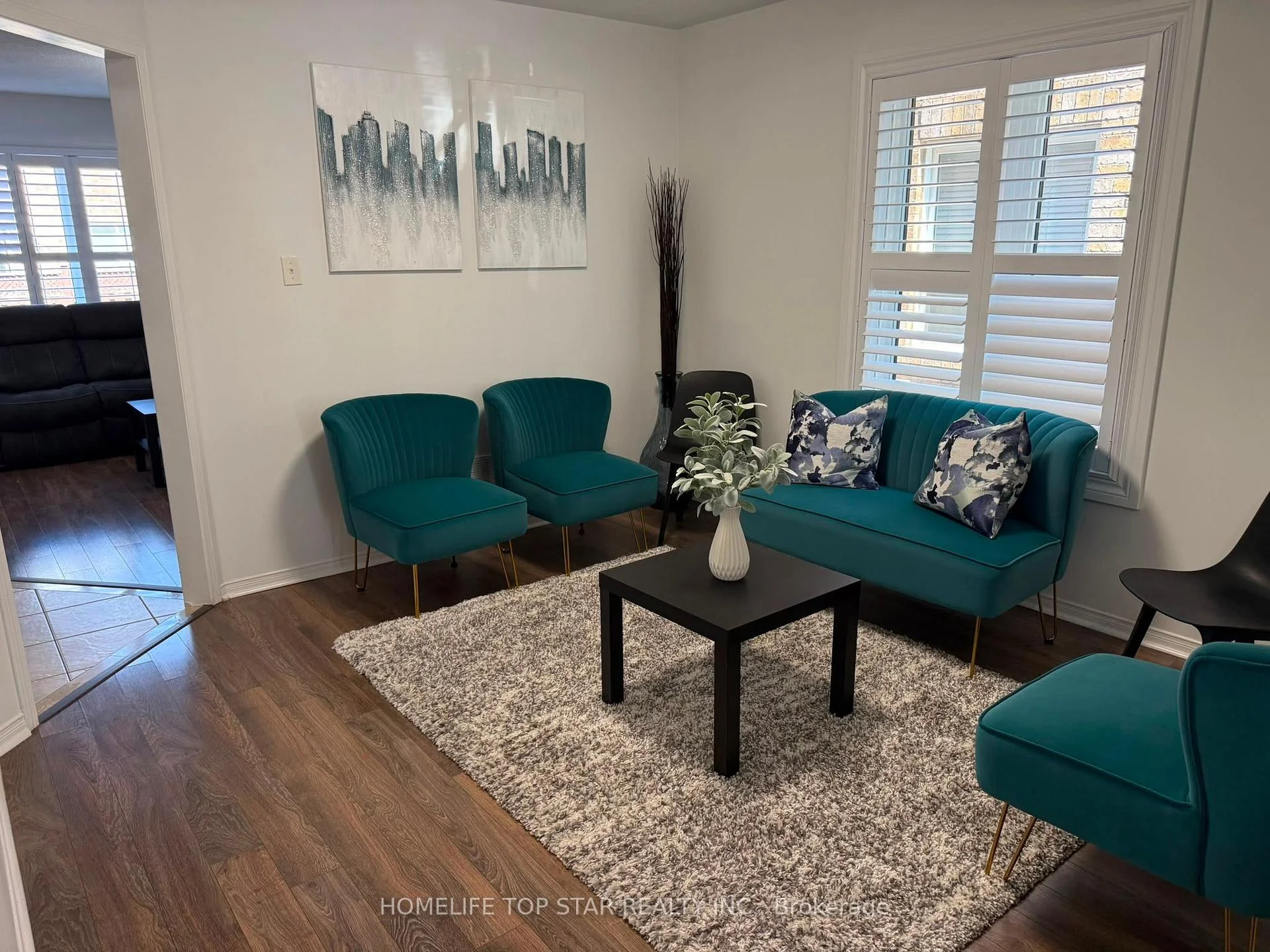 Photo 9 of 46 Ferncastle Crescent, Brampton, Fletcher's Meadow — HOMEH