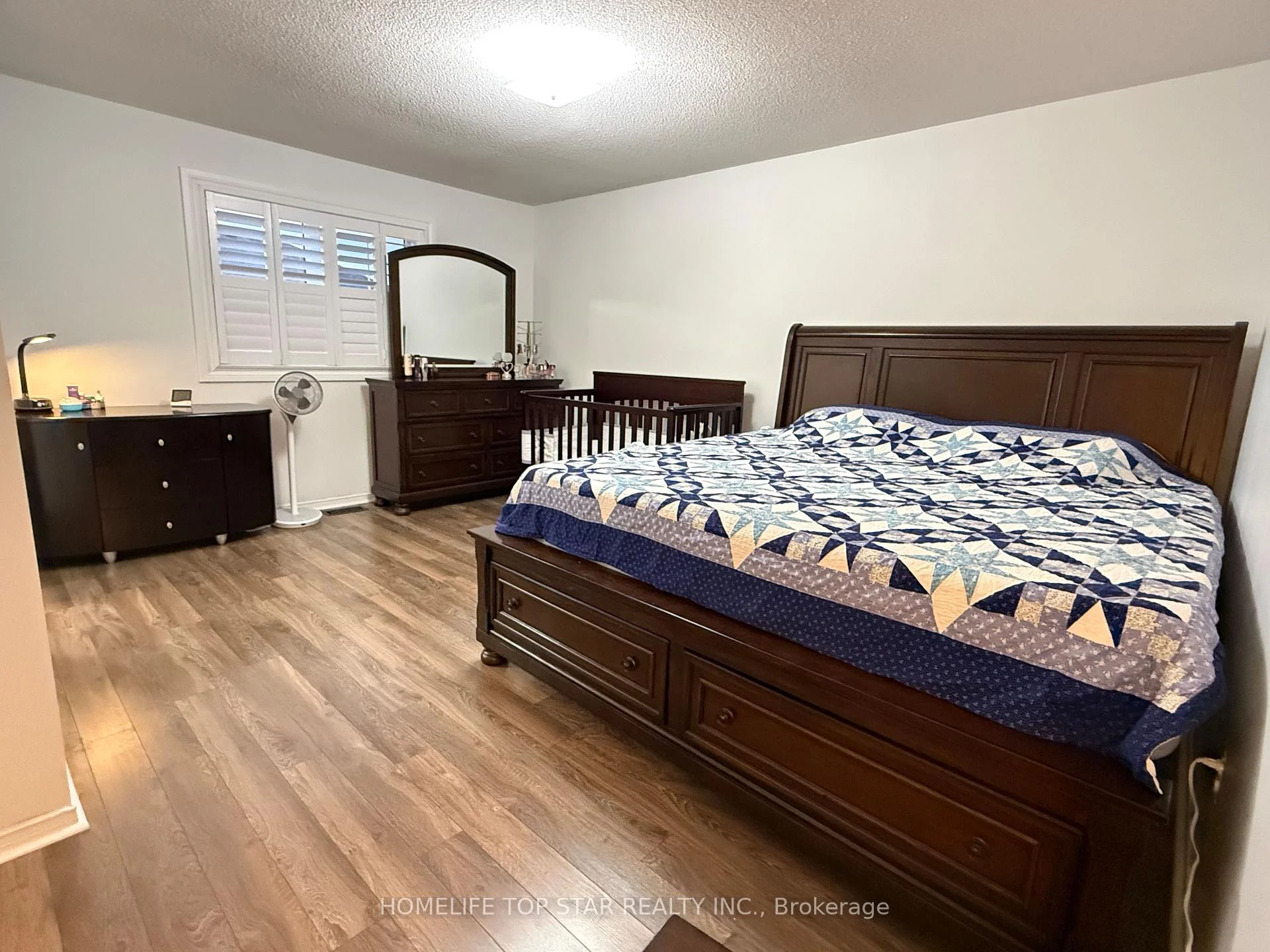 Photo 13 of 46 Ferncastle Crescent, Brampton, Fletcher's Meadow — HOMEH