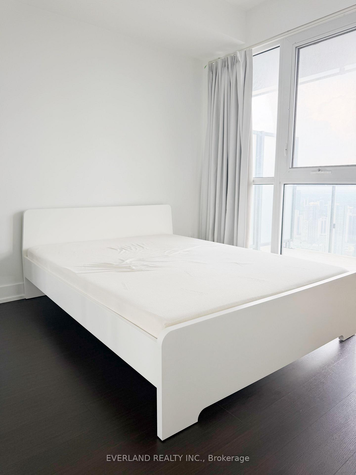 Photo 12 of Unit 5706, 7 Grenville Street, Toronto, Bay Street Corridor — HOMEH