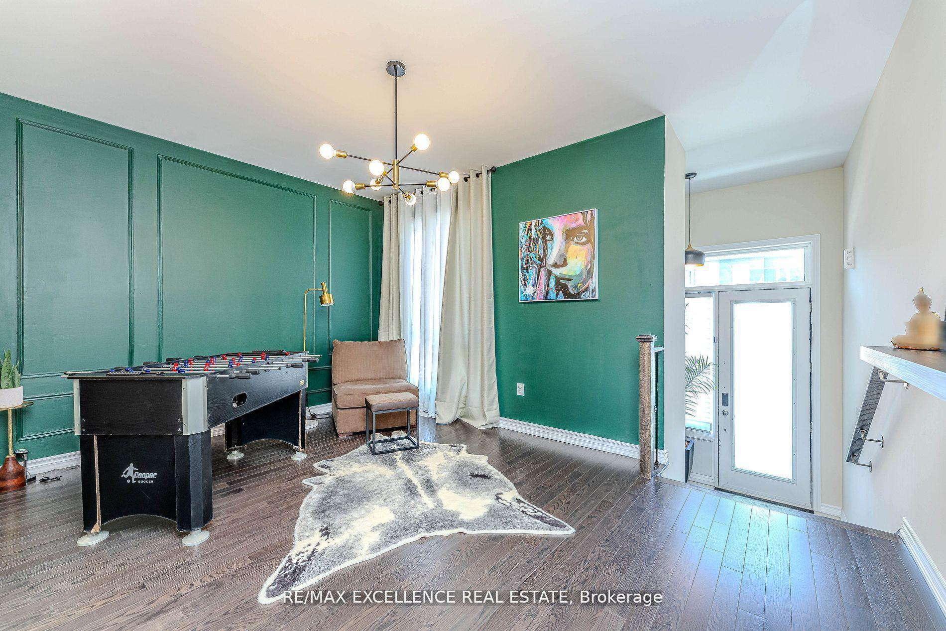 Photo 5 of 80 Berkely Street, Wasaga Beach — HOMEH
