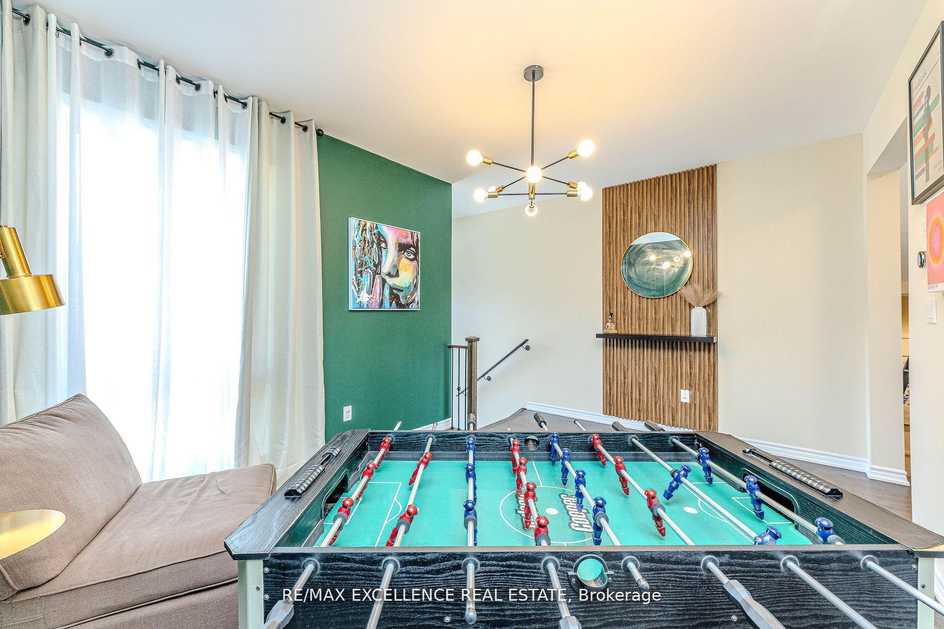 Photo 6 of 80 Berkely Street, Wasaga Beach — HOMEH