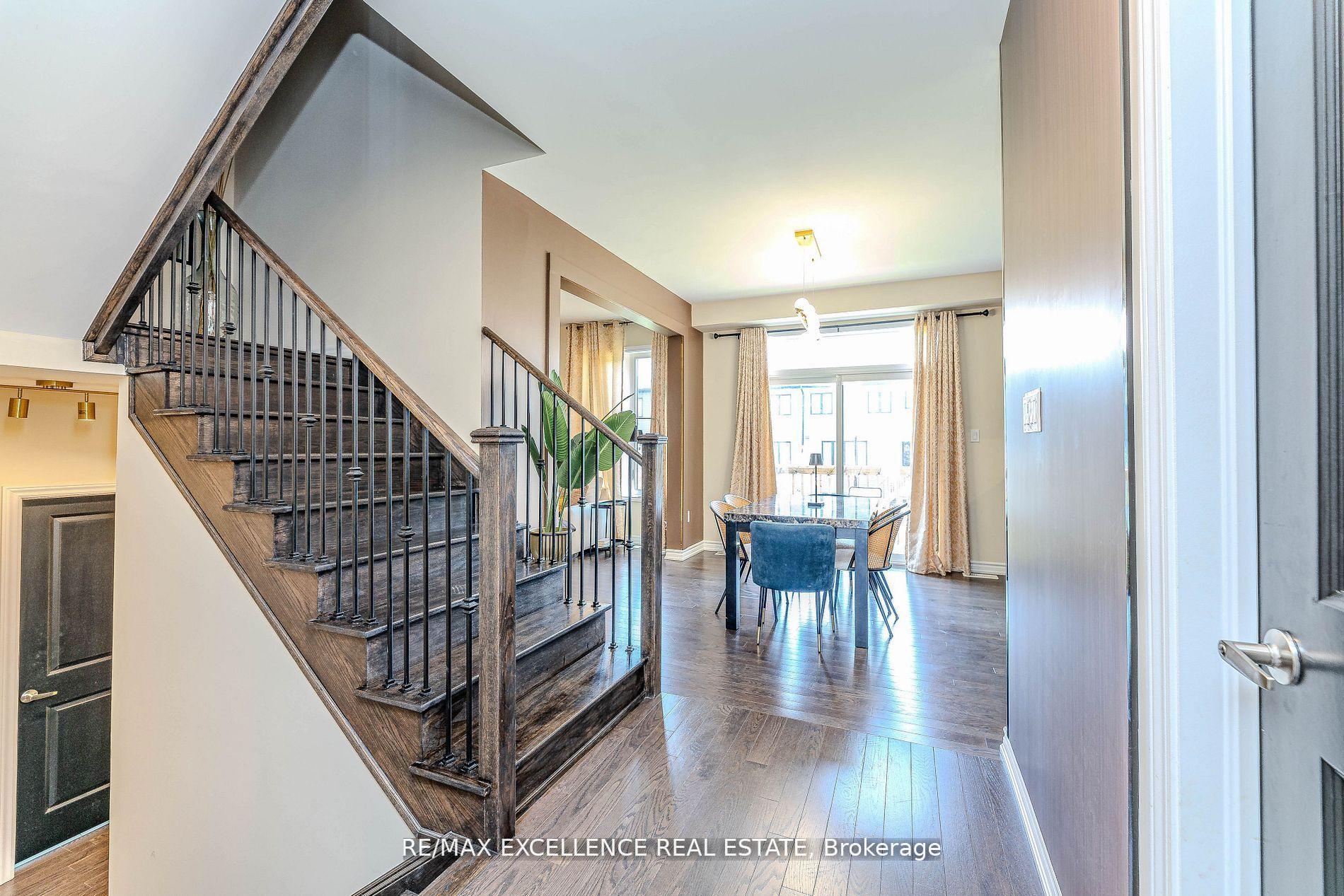 Photo 7 of 80 Berkely Street, Wasaga Beach — HOMEH