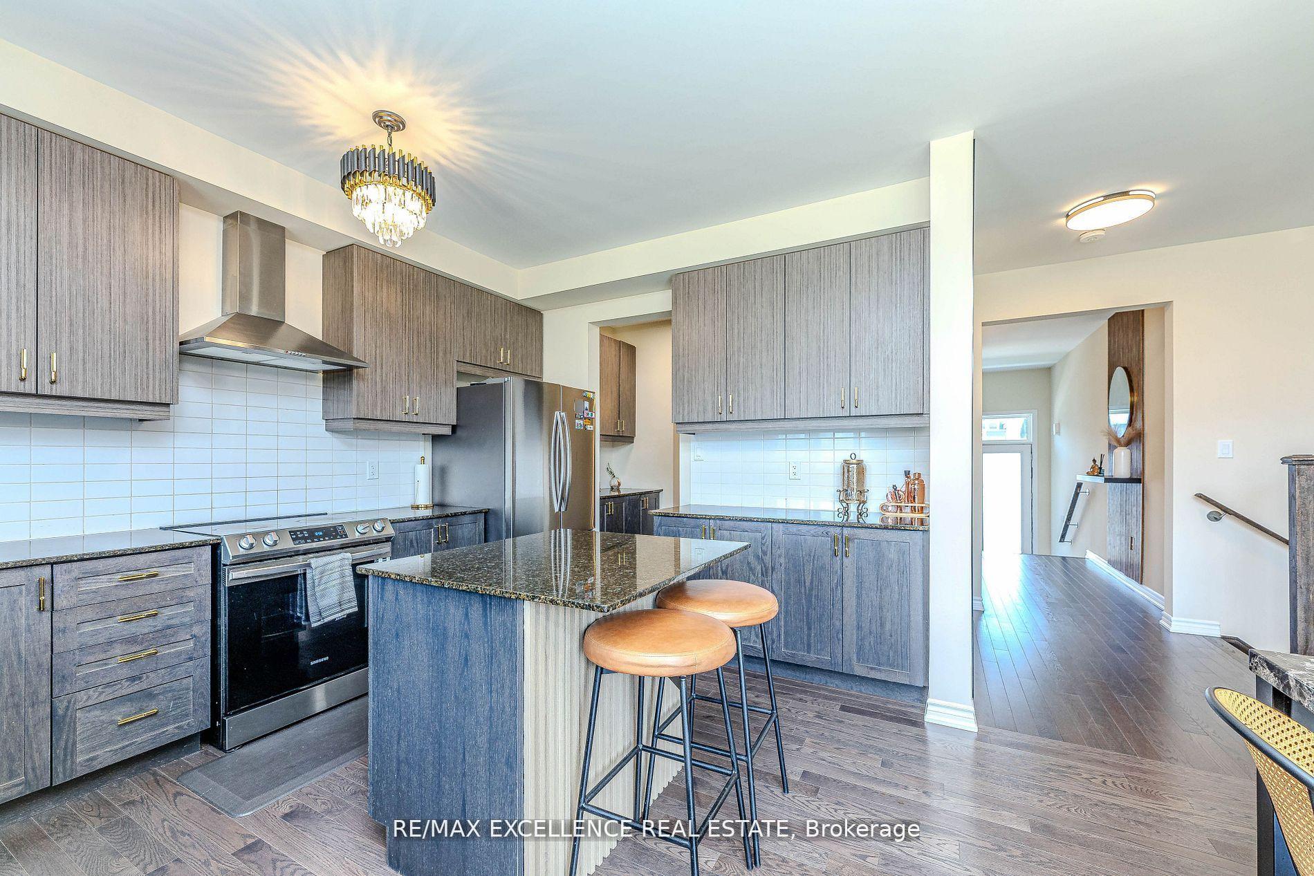 Photo 14 of 80 Berkely Street, Wasaga Beach — HOMEH