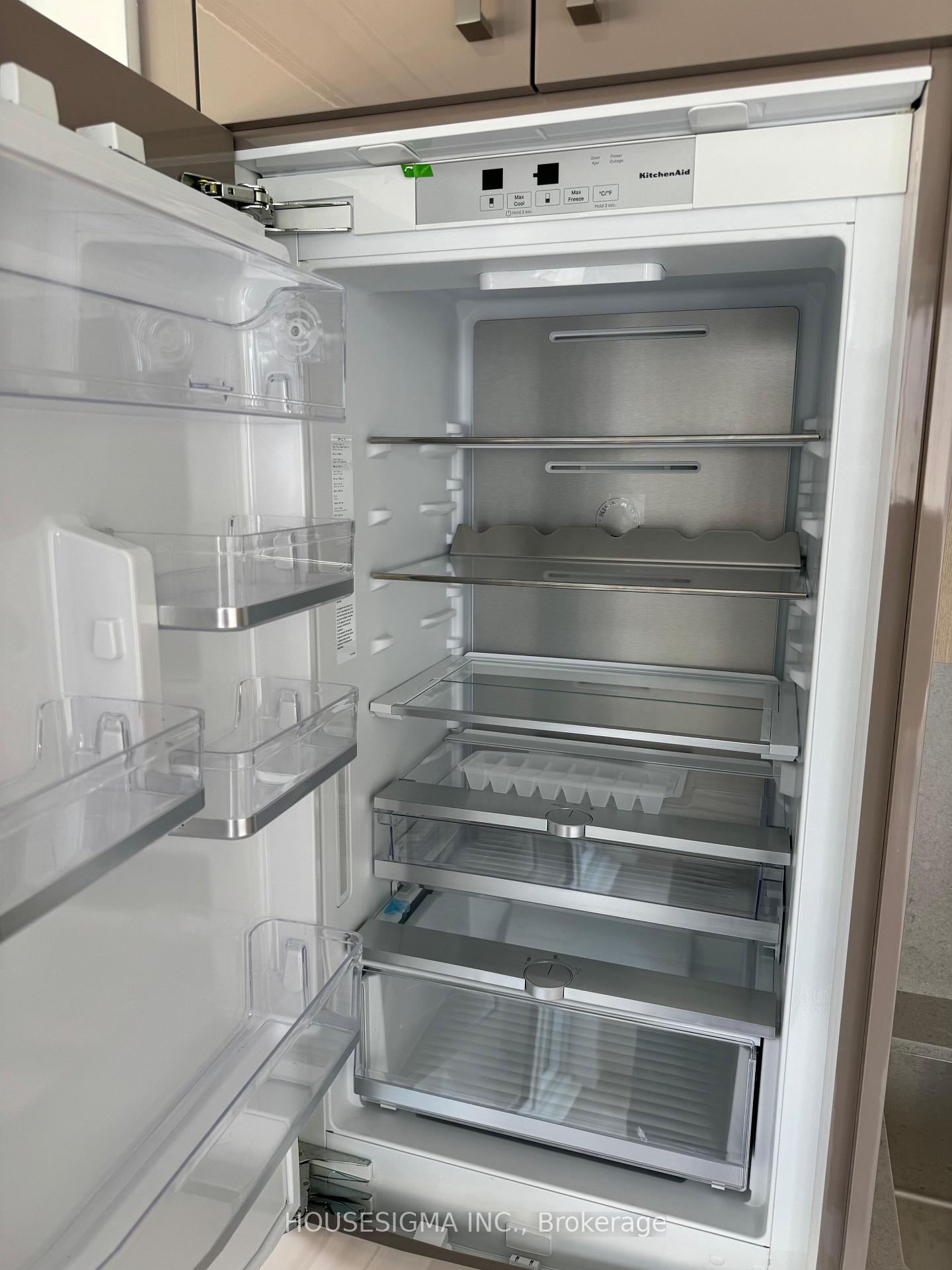 Photo 13 of Unit 602, 280 Dundas St W, Toronto, Kensington-Chinatown — HOMEH