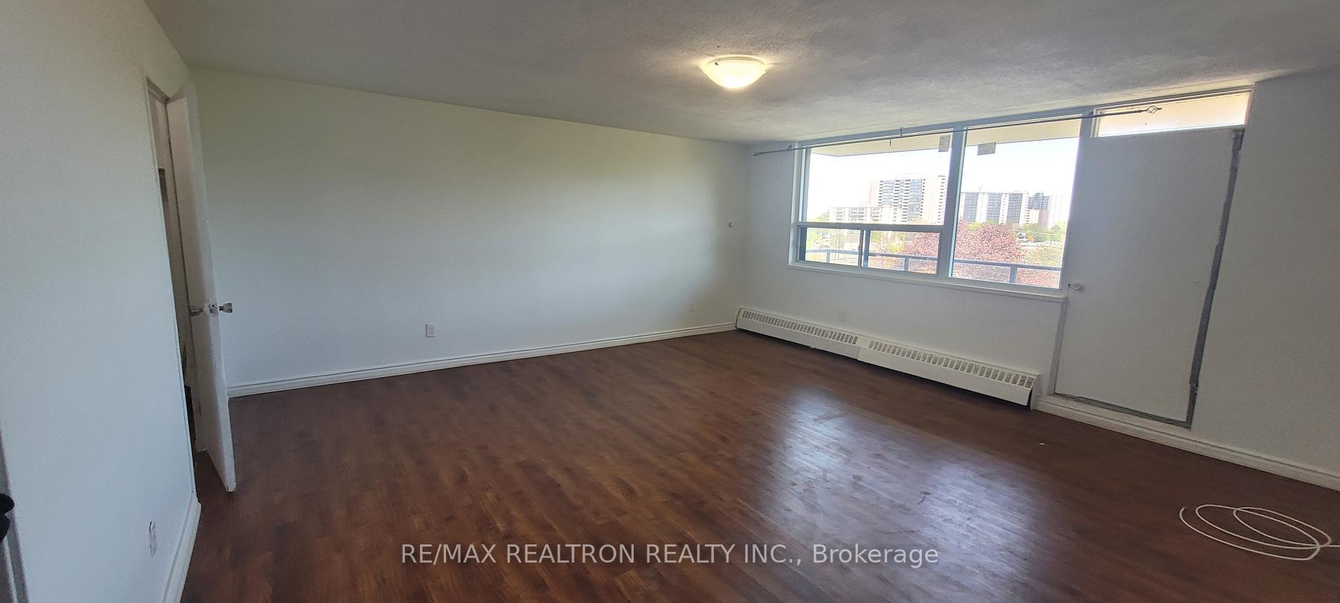 Photo 13 of Unit 504, 180 Markham Road, Scarborough, Scarborough Village — HOMEH