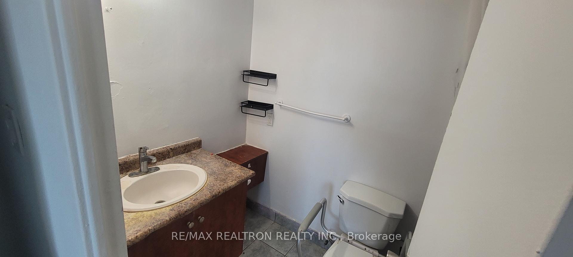 Photo 15 of Unit 504, 180 Markham Road, Scarborough, Scarborough Village — HOMEH