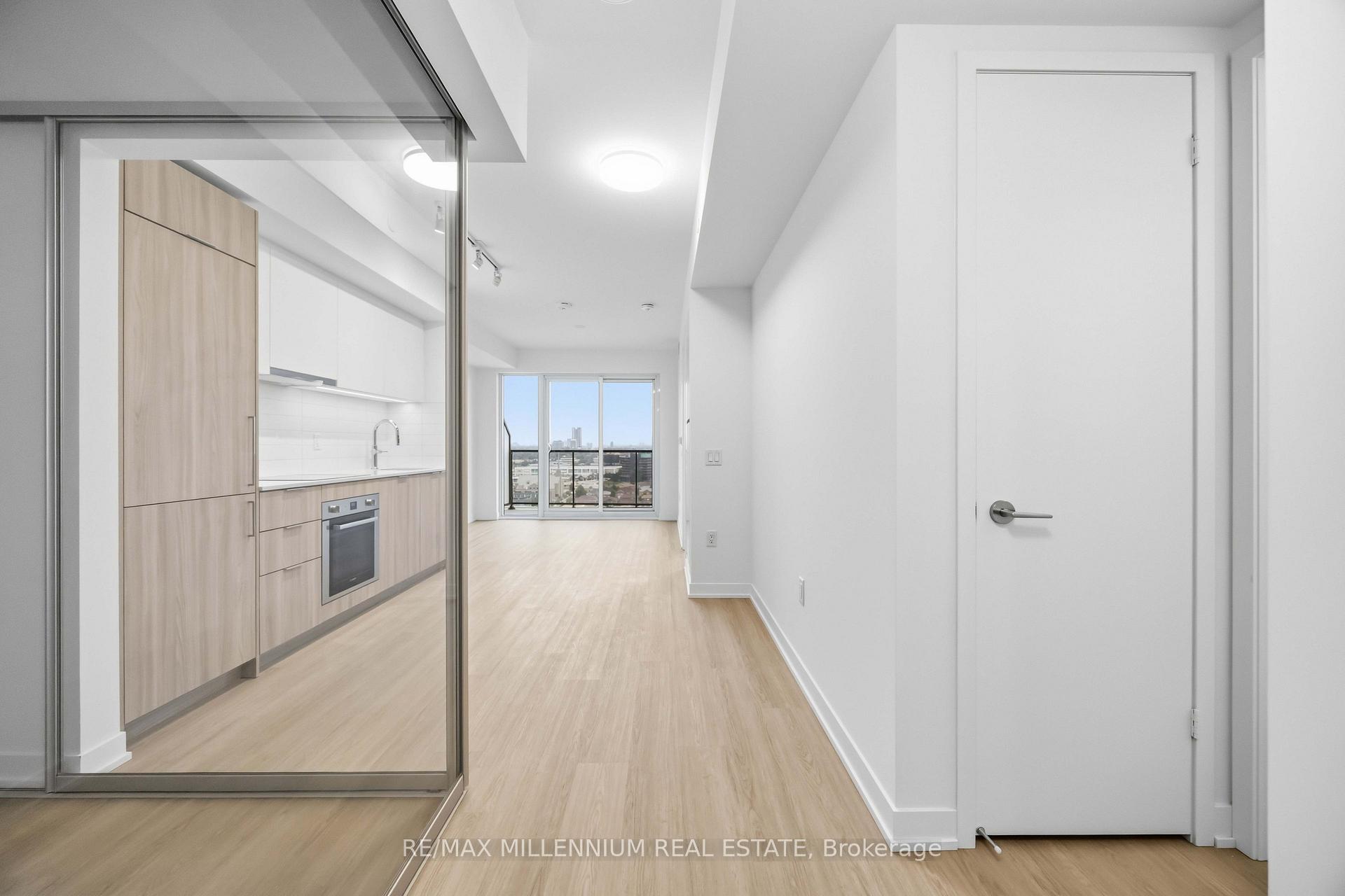 Photo 5 of Unit 1703, 15 Salomon Drive, Toronto, Flemingdon Park — HOMEH