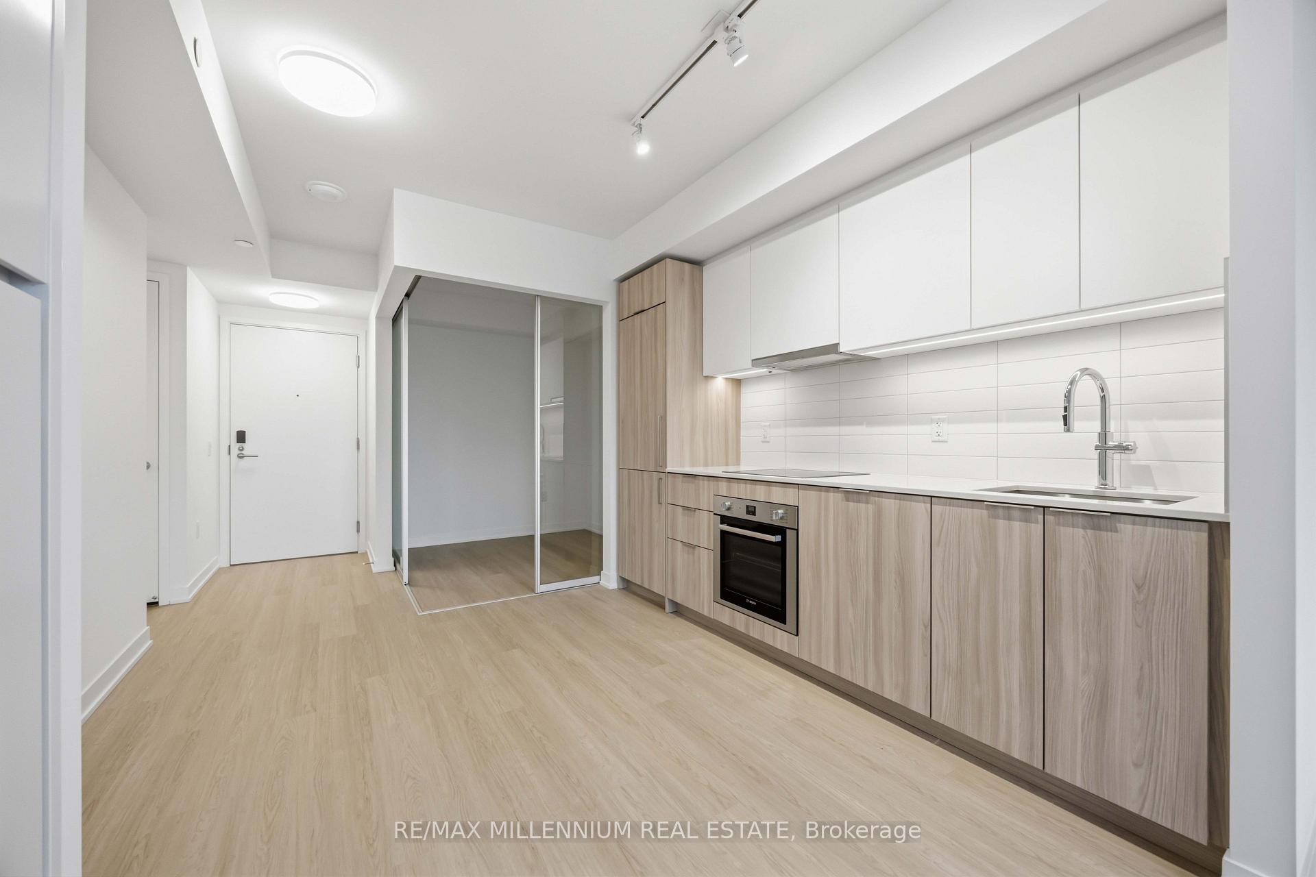 Photo 12 of Unit 1703, 15 Salomon Drive, Toronto, Flemingdon Park — HOMEH