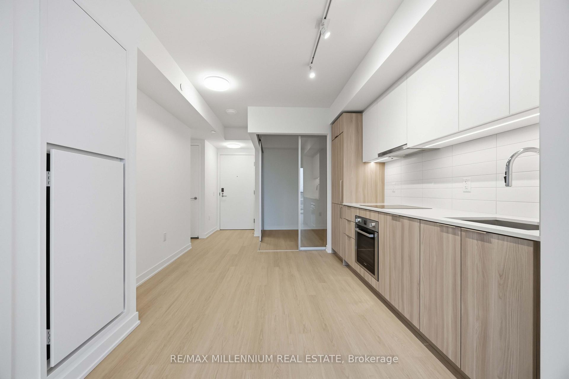 Photo 13 of Unit 1703, 15 Salomon Drive, Toronto, Flemingdon Park — HOMEH