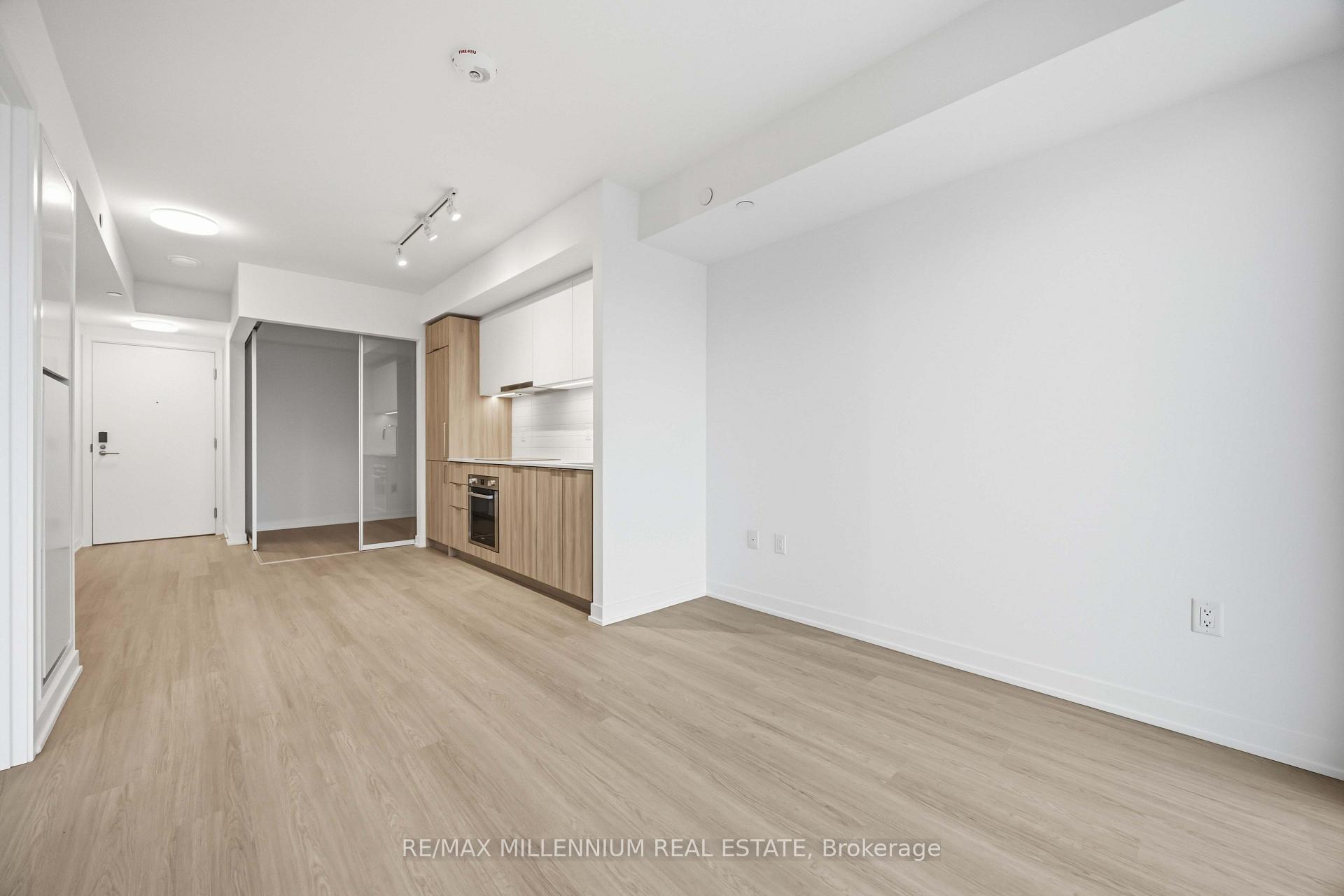 Photo 18 of Unit 1703, 15 Salomon Drive, Toronto, Flemingdon Park — HOMEH