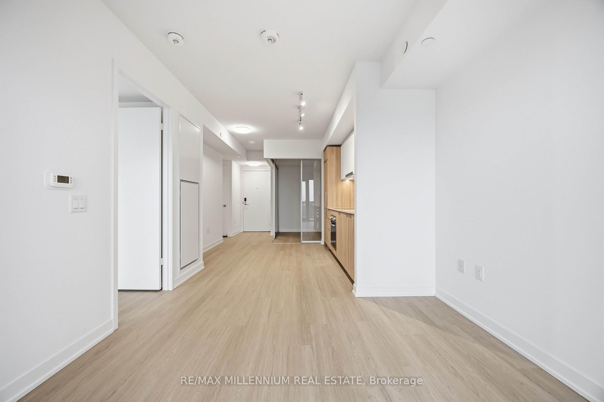 Photo 19 of Unit 1703, 15 Salomon Drive, Toronto, Flemingdon Park — HOMEH