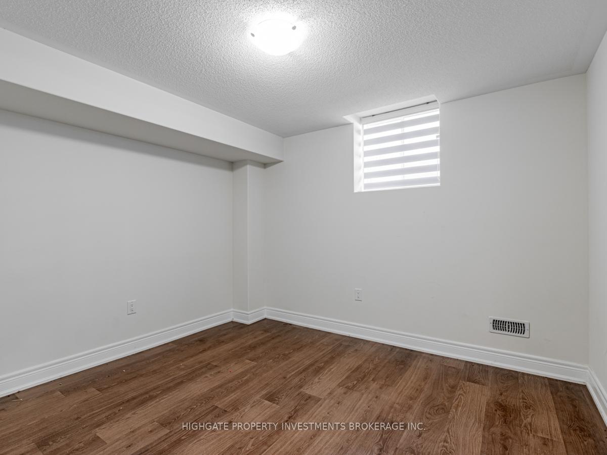 Photo 23 of Unit Bsmt, 1055 Purus Path, Pickering, Rural Pickering — HOMEH