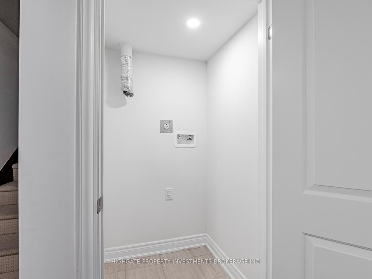 Photo 25 of Unit Bsmt, 1055 Purus Path, Pickering, Rural Pickering — HOMEH