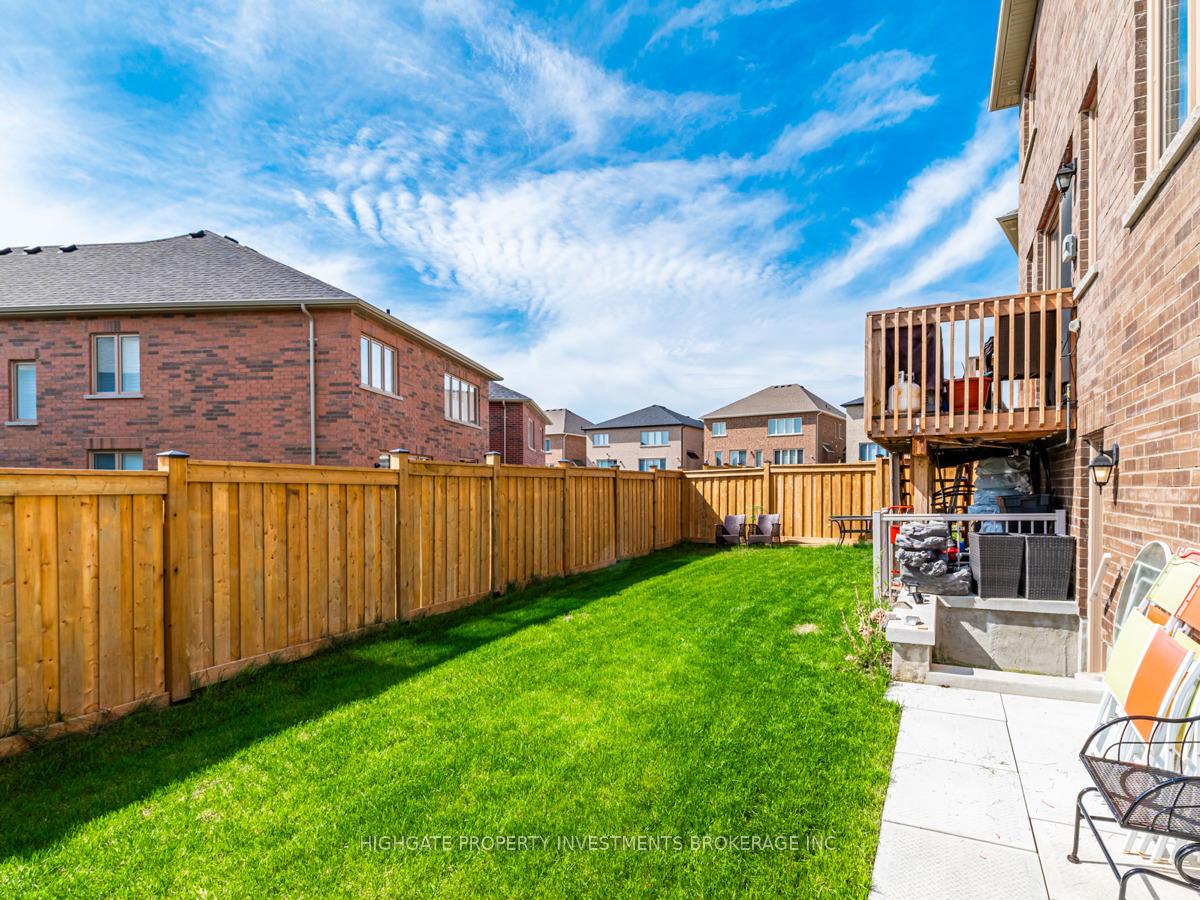 Photo 26 of Unit Bsmt, 1055 Purus Path, Pickering, Rural Pickering — HOMEH
