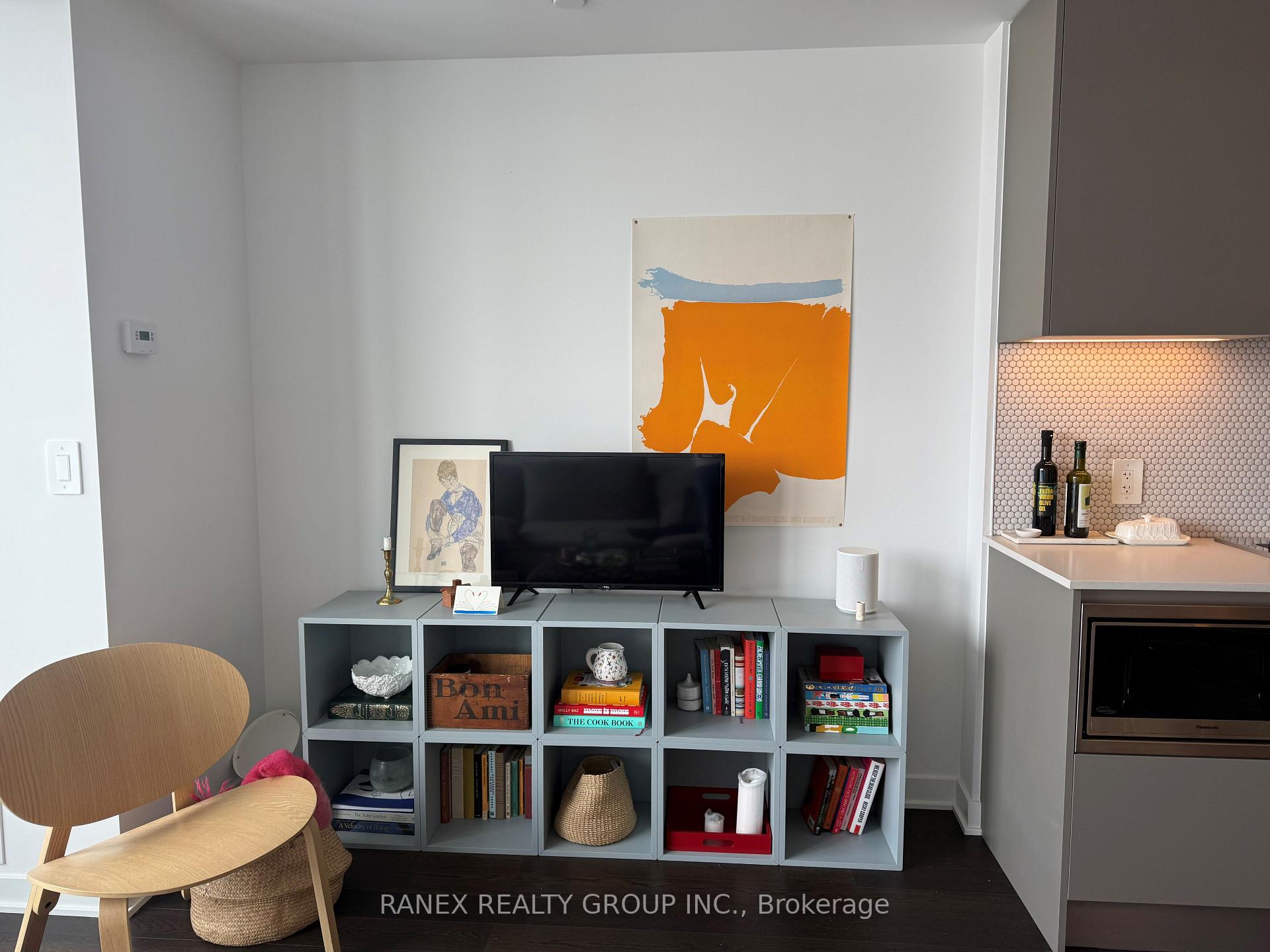 Photo 4 of Unit 614, 2720 Dundas Street W, Toronto, Junction Area — HOMEH