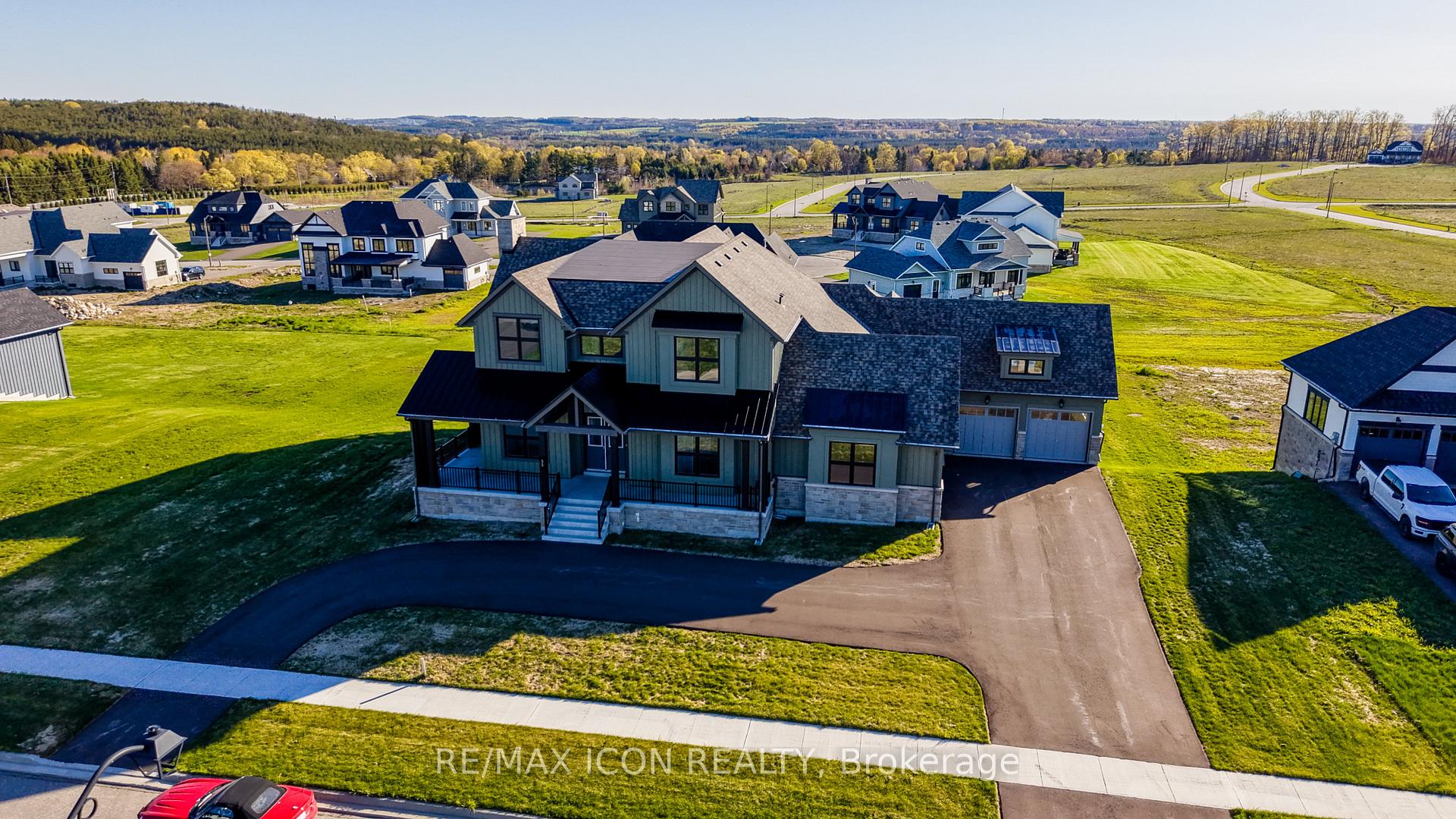Photo 2 of 55 William Crisp Drive E, Caledon, Alton — HOMEH