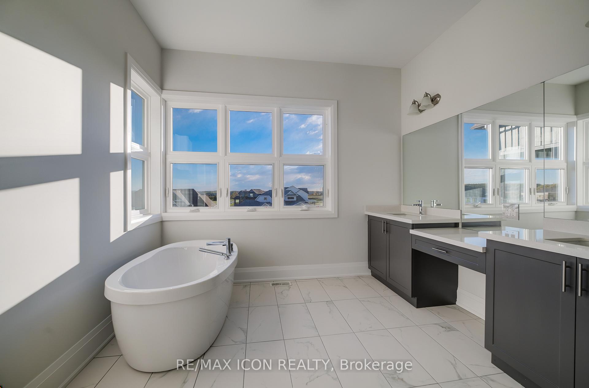 Photo 23 of 55 William Crisp Drive E, Caledon, Alton — HOMEH