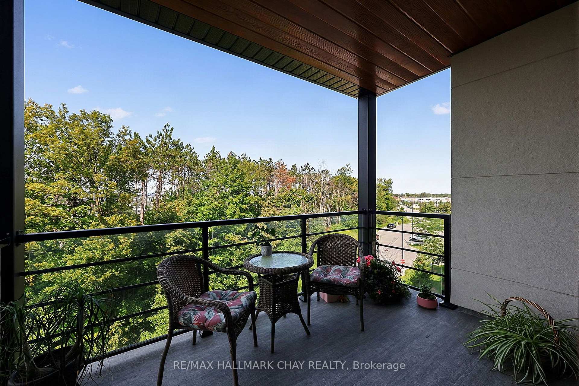 Photo 10 of Unit #304, 300 Essa Road, Barrie, 400 West — HOMEH