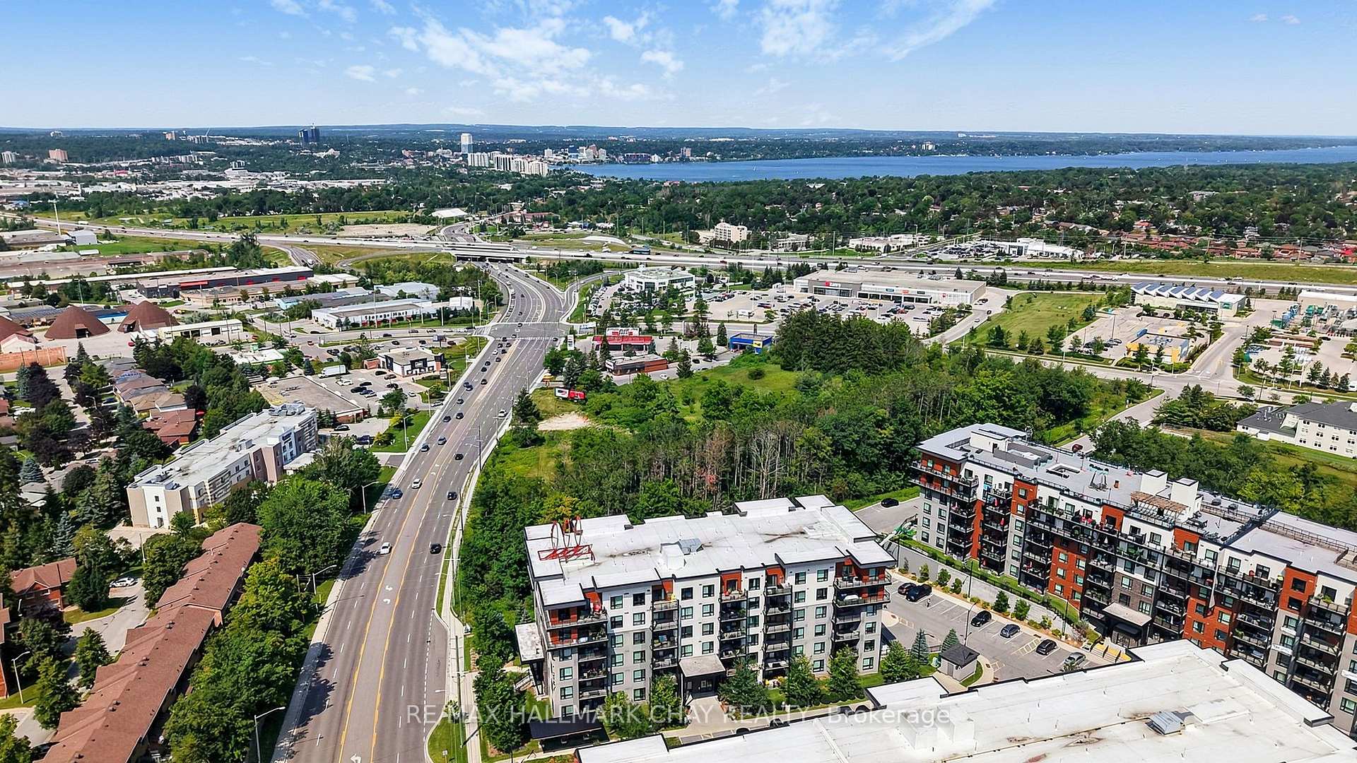 Photo 19 of Unit #304, 300 Essa Road, Barrie, 400 West — HOMEH