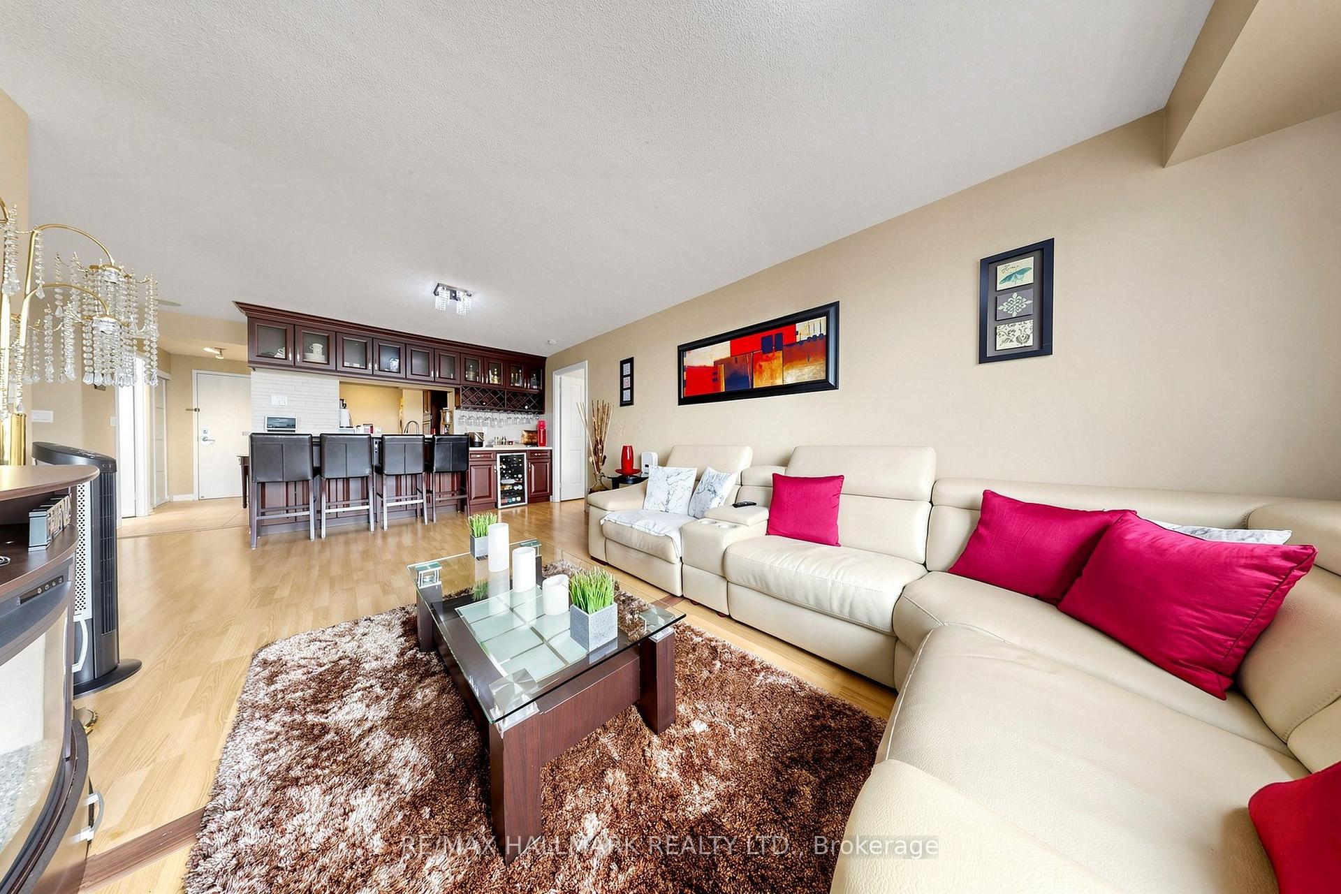 Photo 3 of Unit 621, 68 Corporate Drive, Scarborough, Woburn — HOMEH