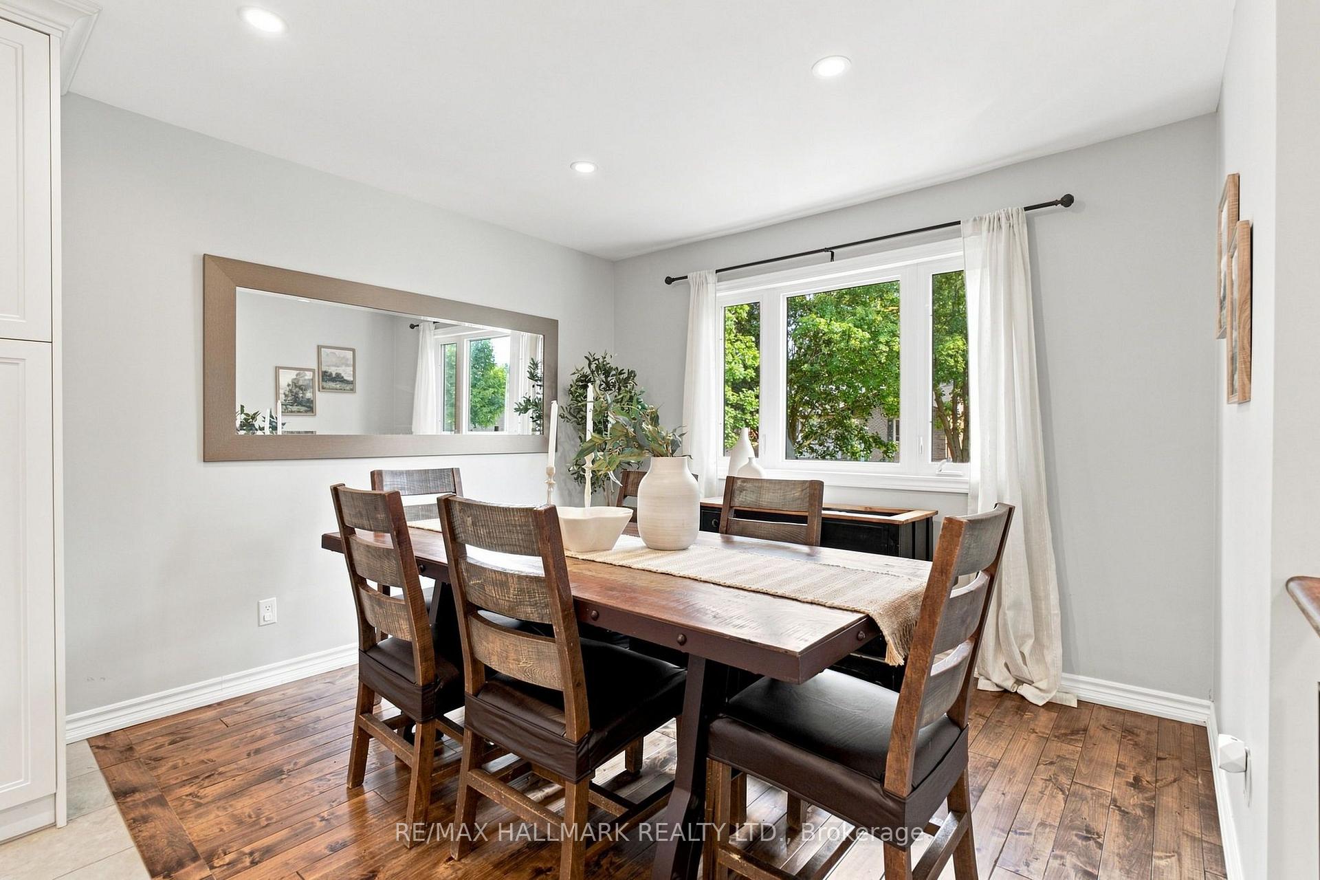 Photo 18 of 35 Downham Drive, Clarington, Bowmanville — HOMEH