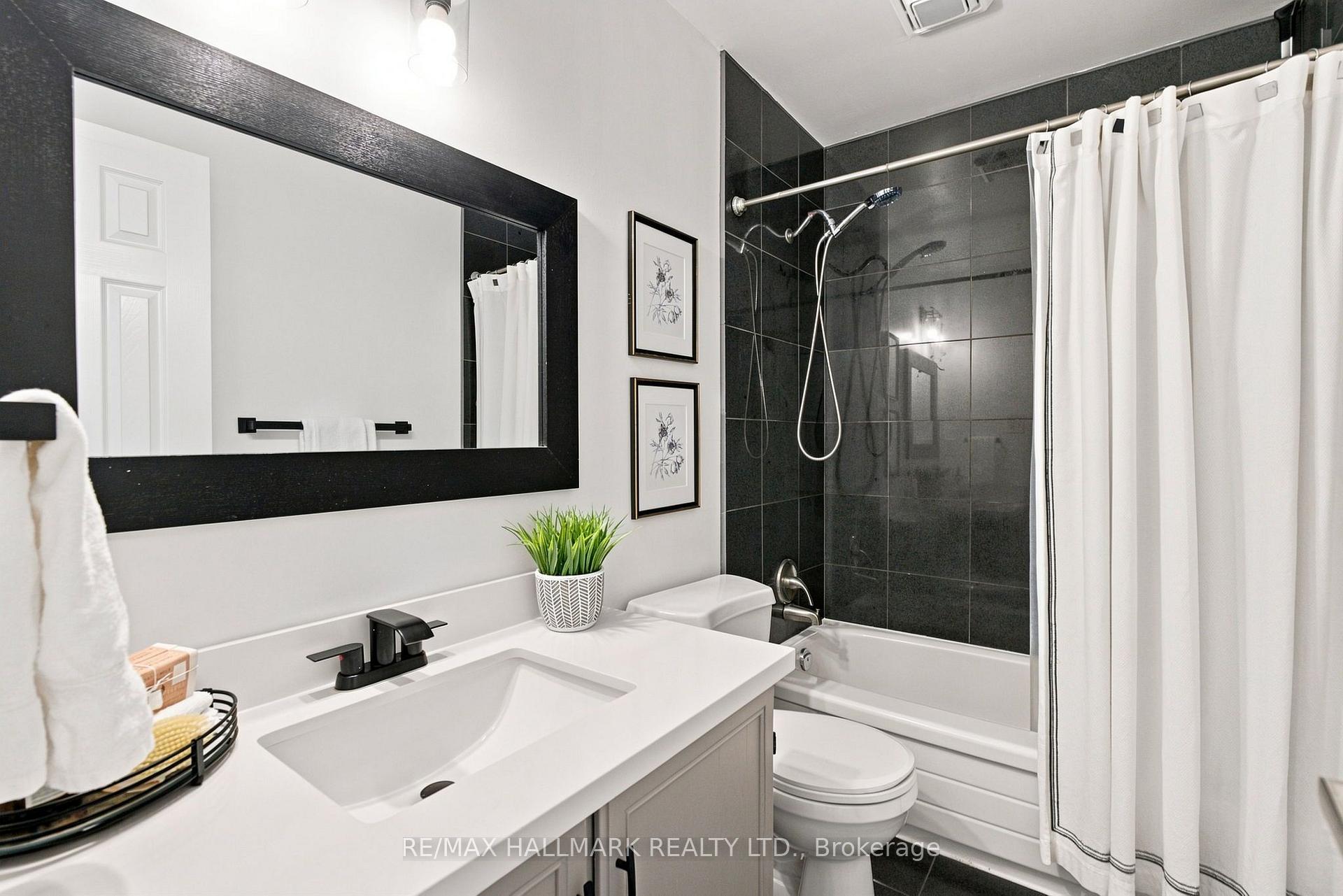 Photo 31 of 35 Downham Drive, Clarington, Bowmanville — HOMEH