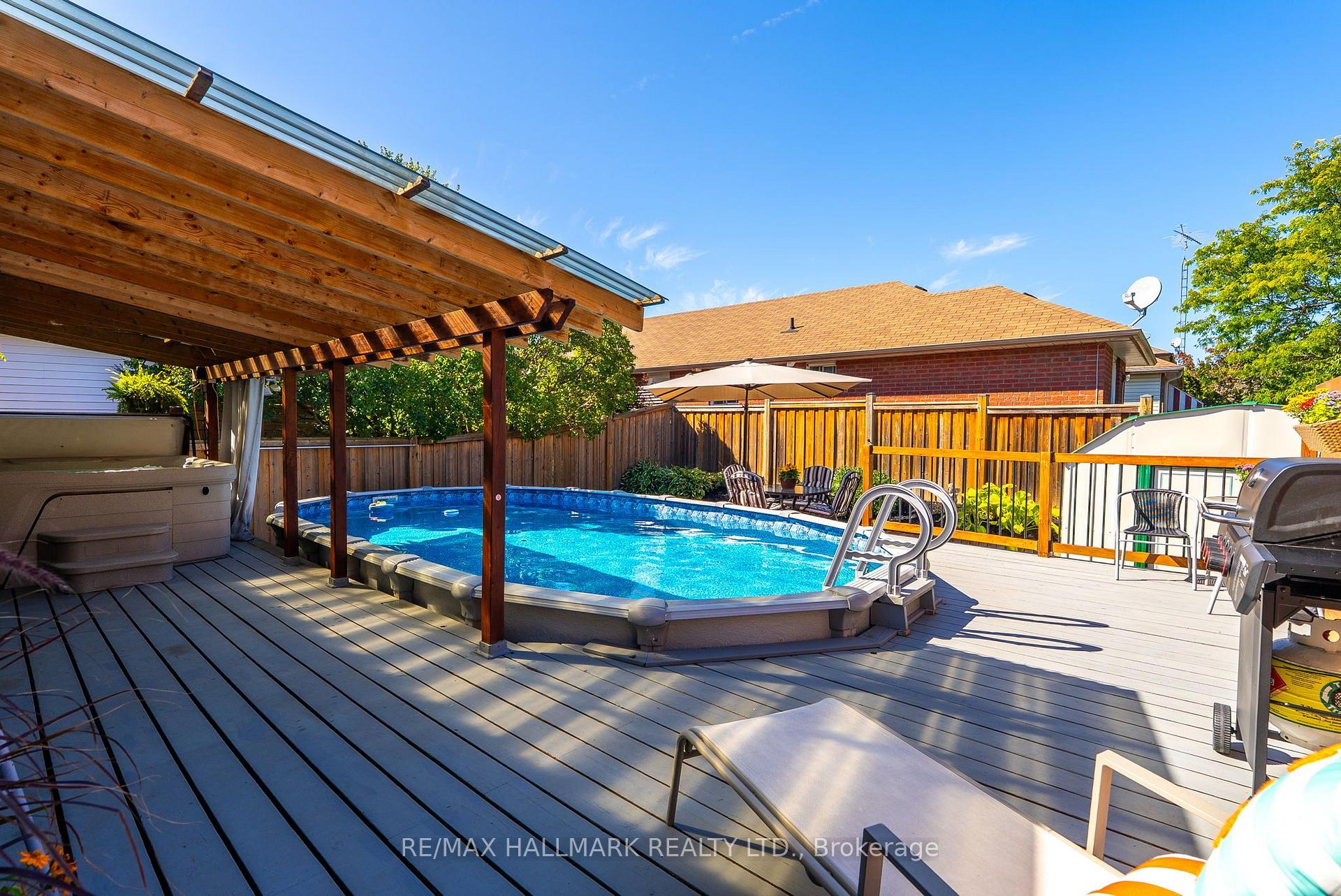 Photo 53 of 35 Downham Drive, Clarington, Bowmanville — HOMEH