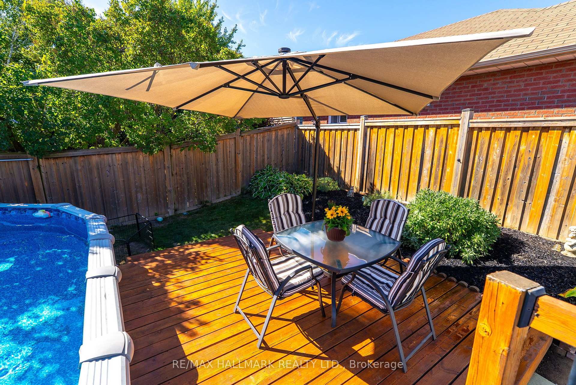 Photo 60 of 35 Downham Drive, Clarington, Bowmanville — HOMEH