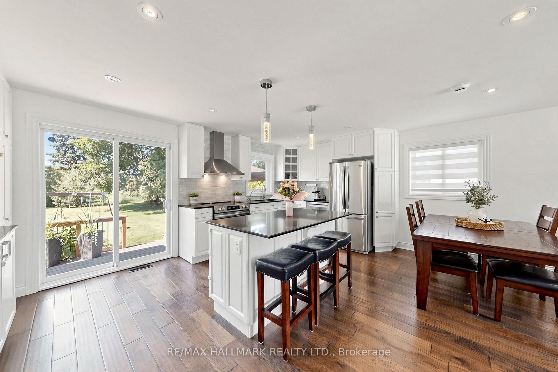Photo 9 of Unit Part 1, 20 Oak Court, Aurora, Aurora Village — HOMEH