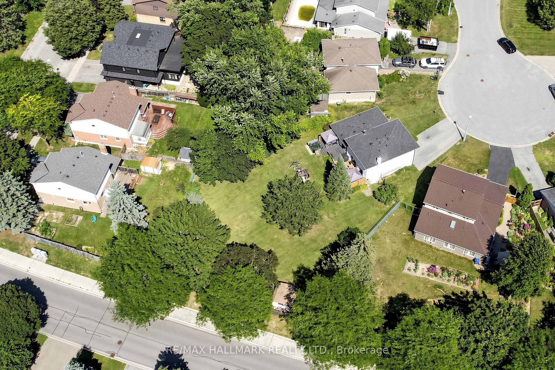 Photo 37 of Unit Part 1, 20 Oak Court, Aurora, Aurora Village — HOMEH