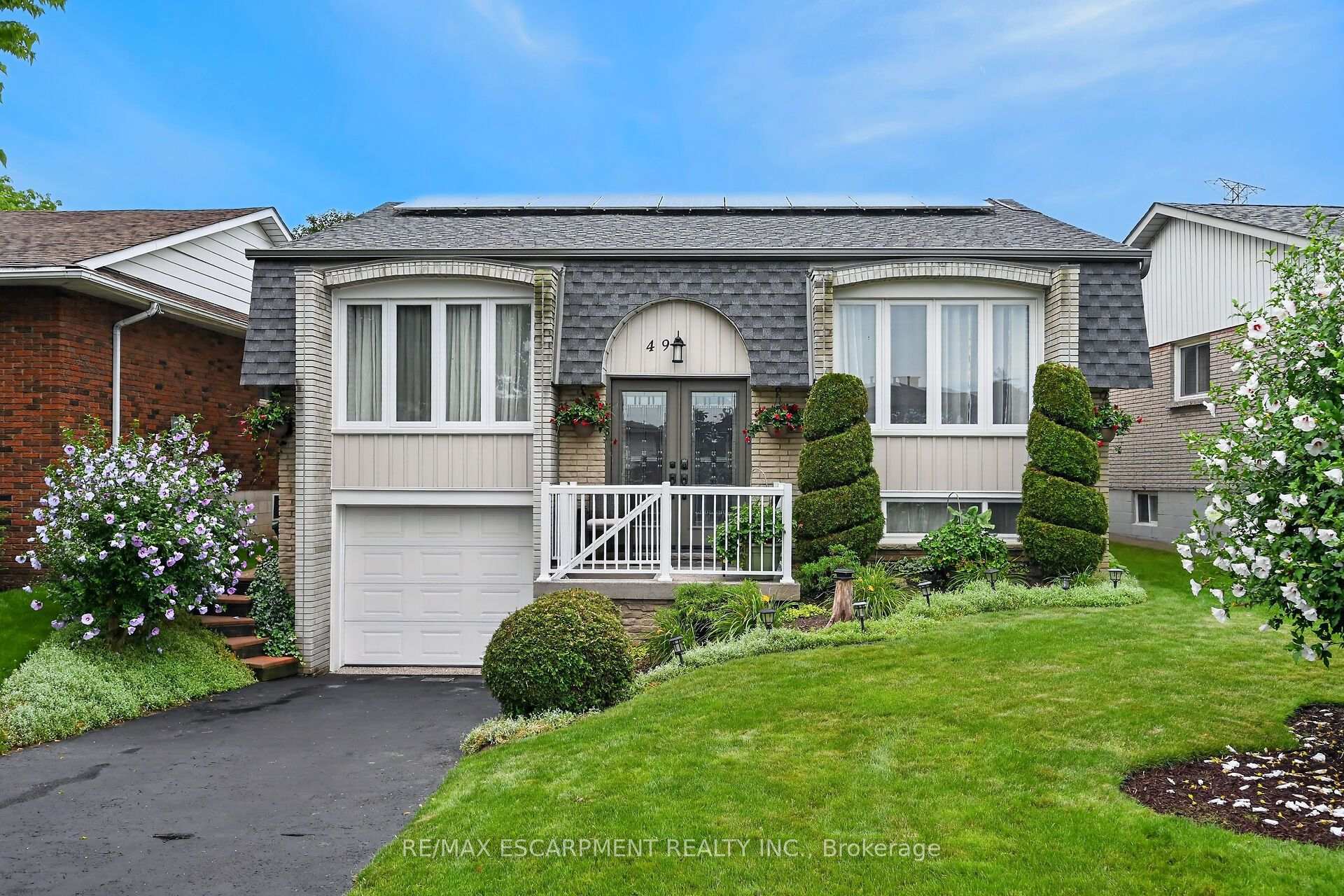 Photo 1 of 49 Brookstream Court, Hamilton, Red Hill — HOMEH