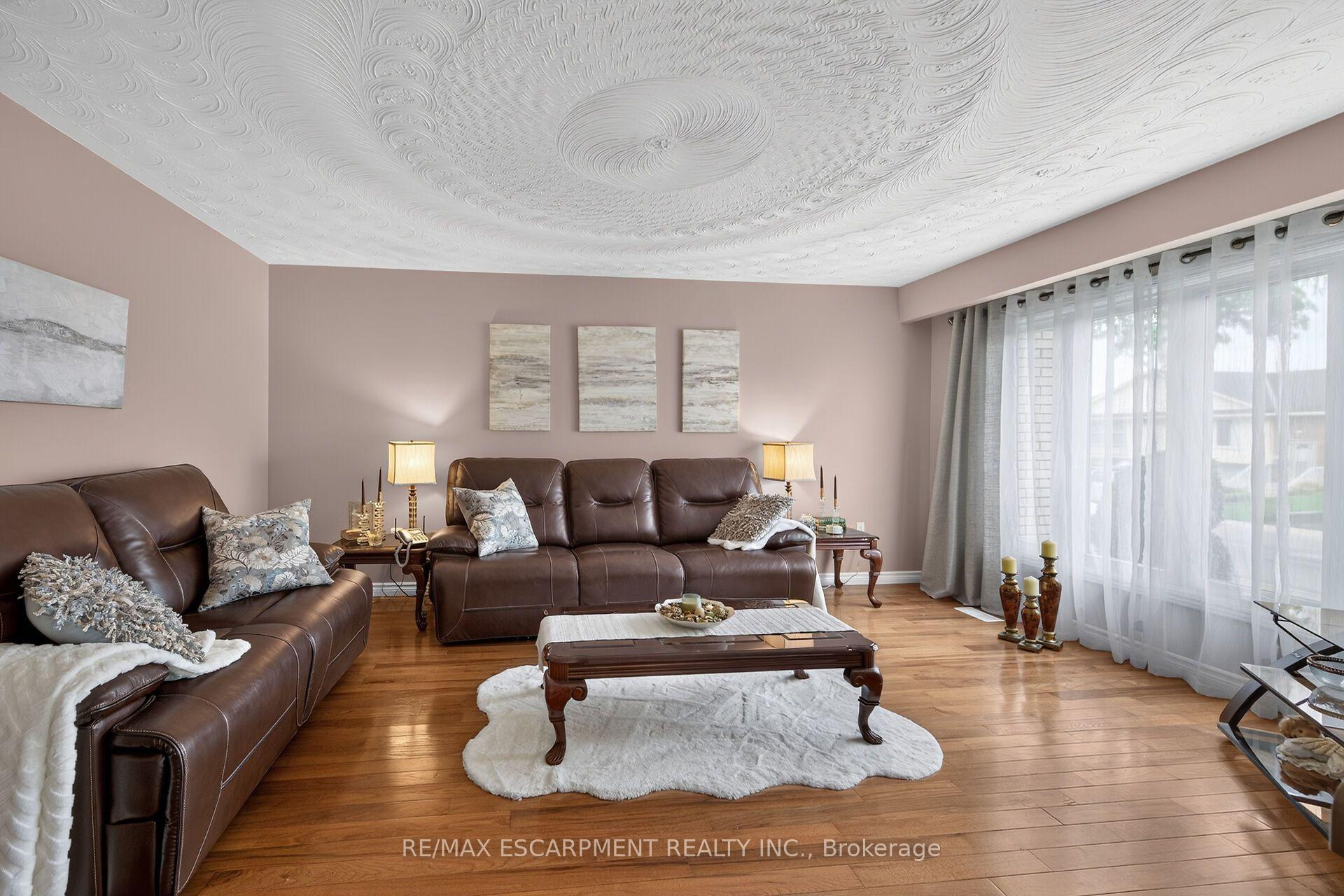 Photo 8 of 49 Brookstream Court, Hamilton, Red Hill — HOMEH