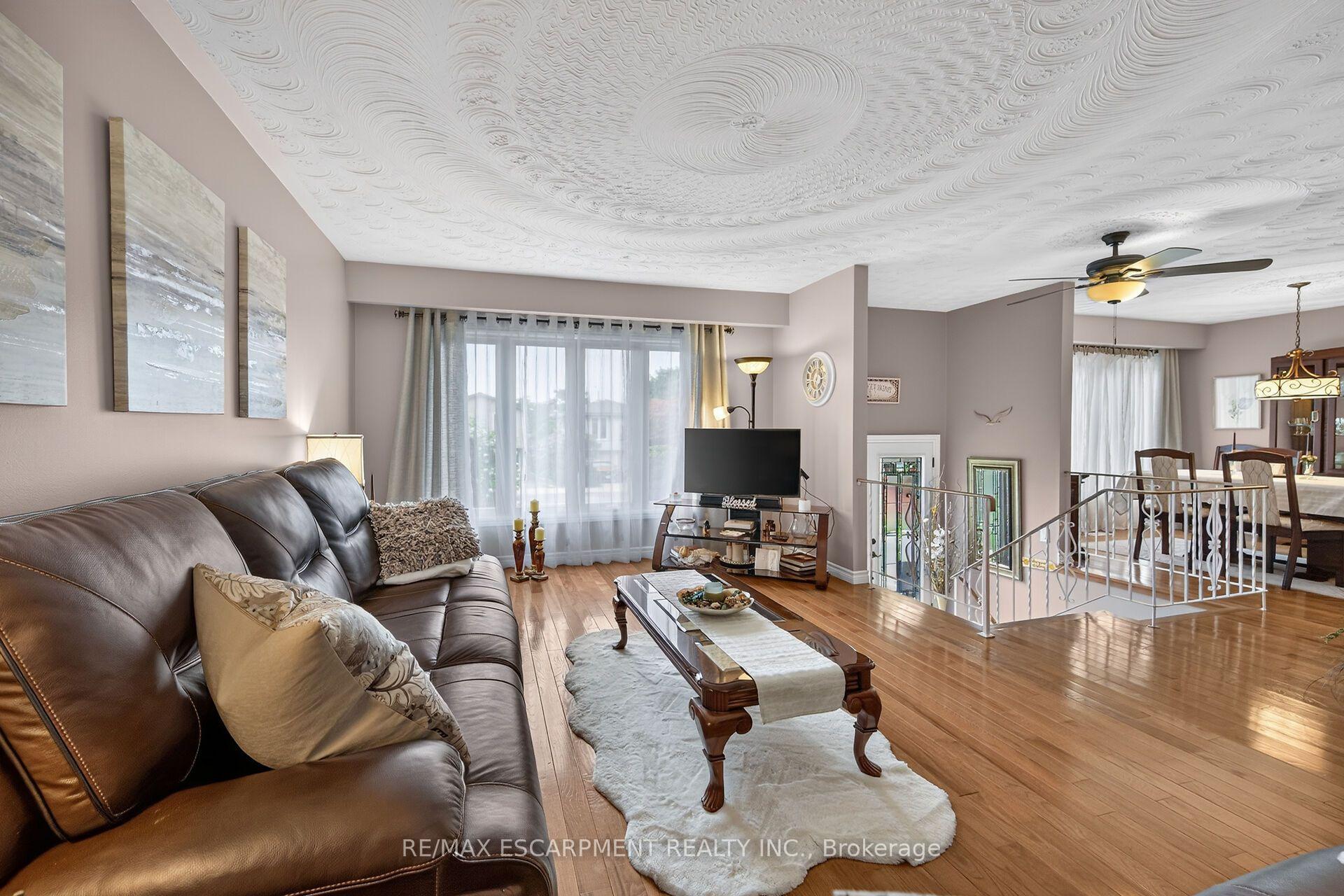 Photo 10 of 49 Brookstream Court, Hamilton, Red Hill — HOMEH