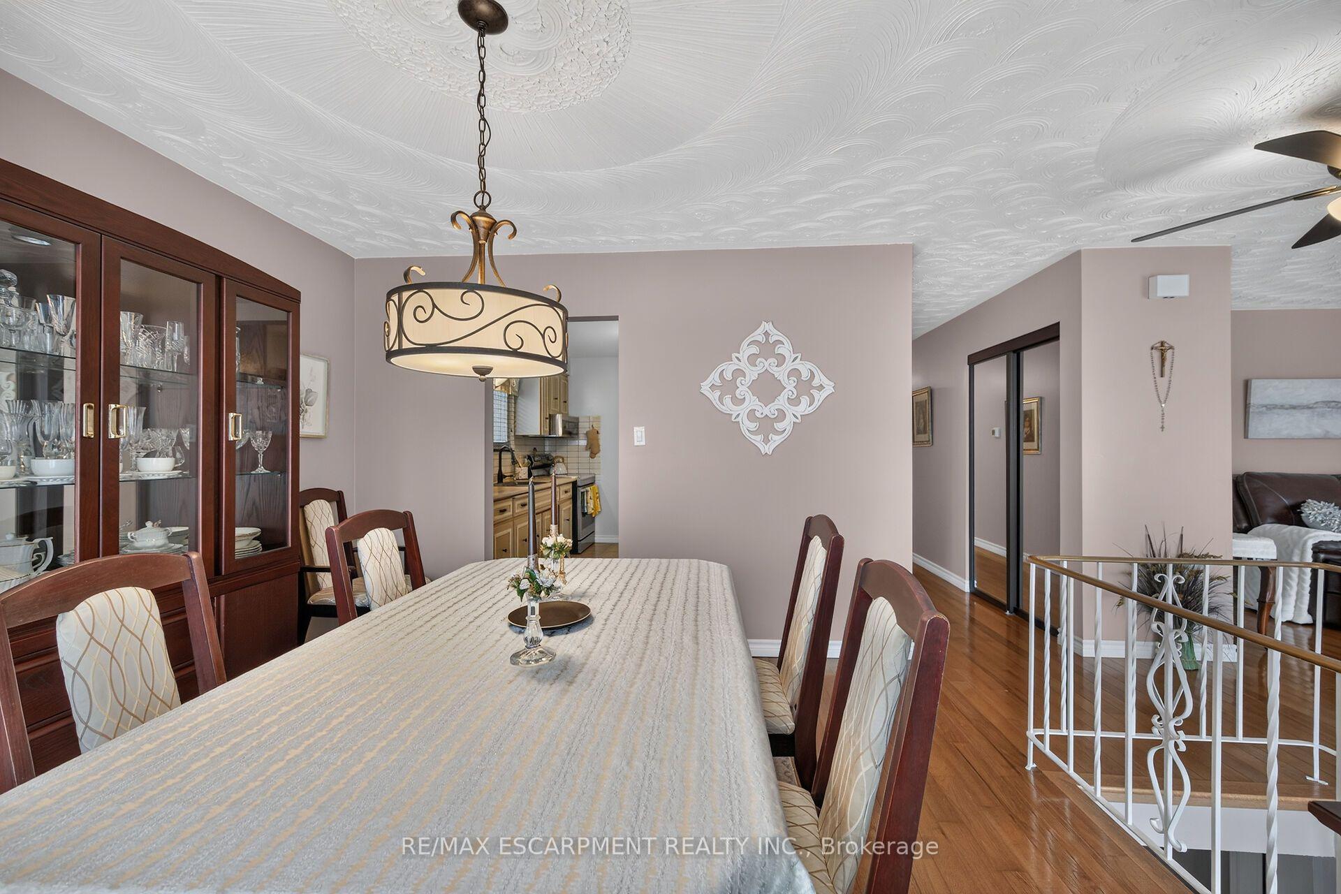 Photo 16 of 49 Brookstream Court, Hamilton, Red Hill — HOMEH