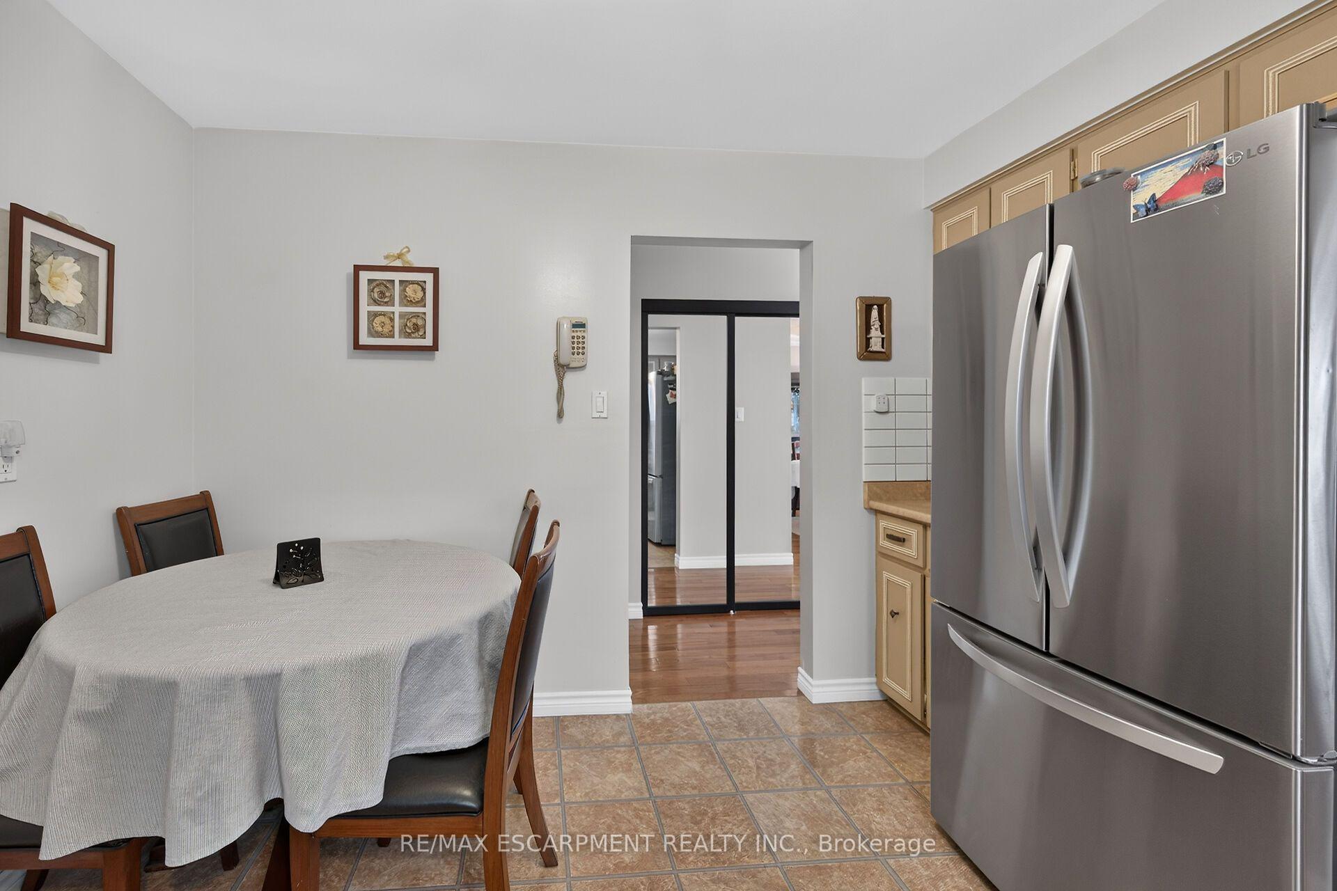 Photo 21 of 49 Brookstream Court, Hamilton, Red Hill — HOMEH