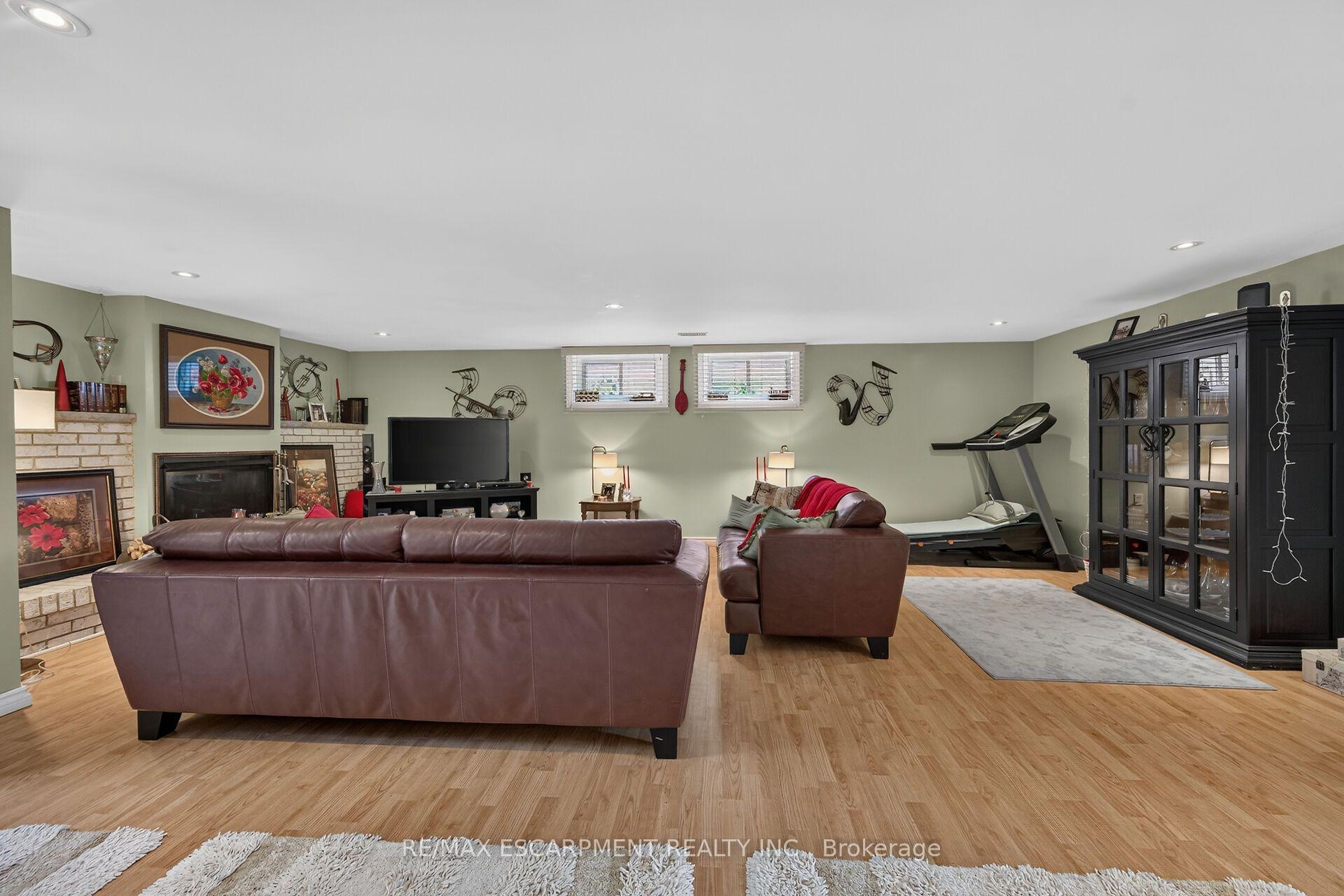 Photo 32 of 49 Brookstream Court, Hamilton, Red Hill — HOMEH