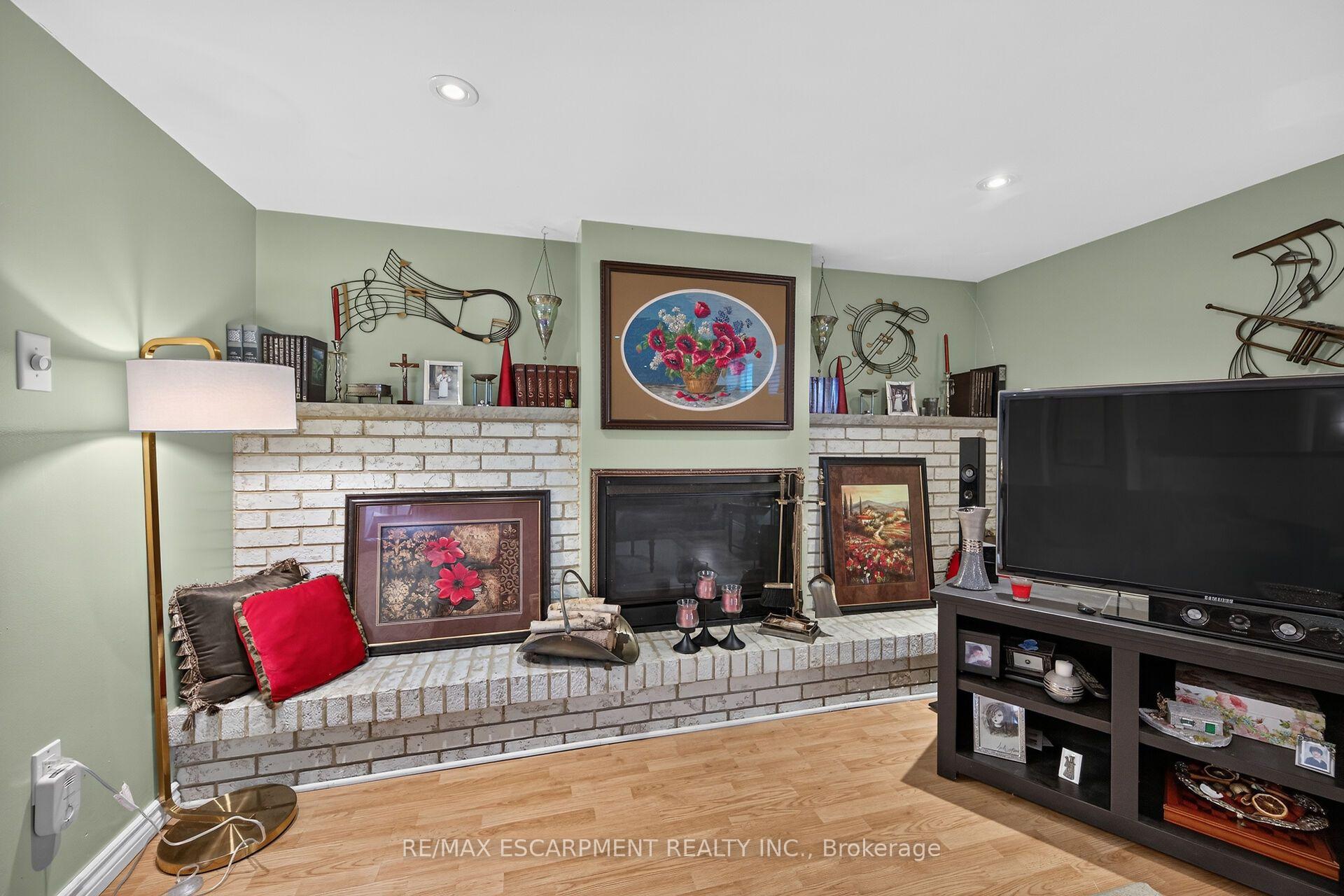 Photo 33 of 49 Brookstream Court, Hamilton, Red Hill — HOMEH
