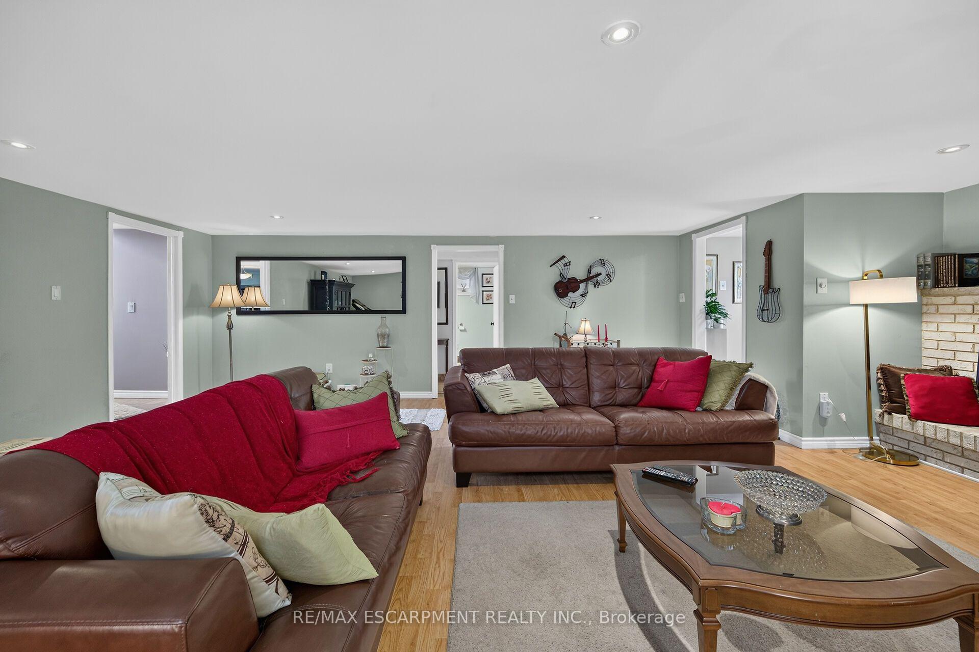 Photo 34 of 49 Brookstream Court, Hamilton, Red Hill — HOMEH