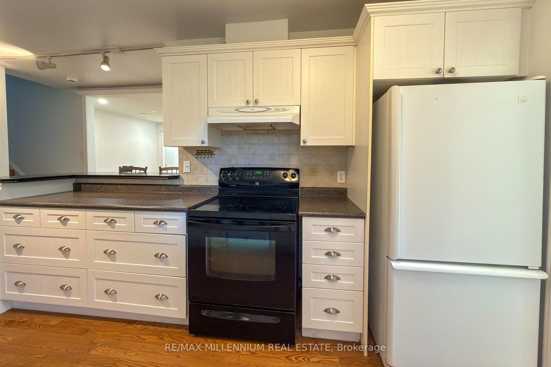 Photo 24 of 5 Pepler Place, Barrie, Sunnidale — HOMEH