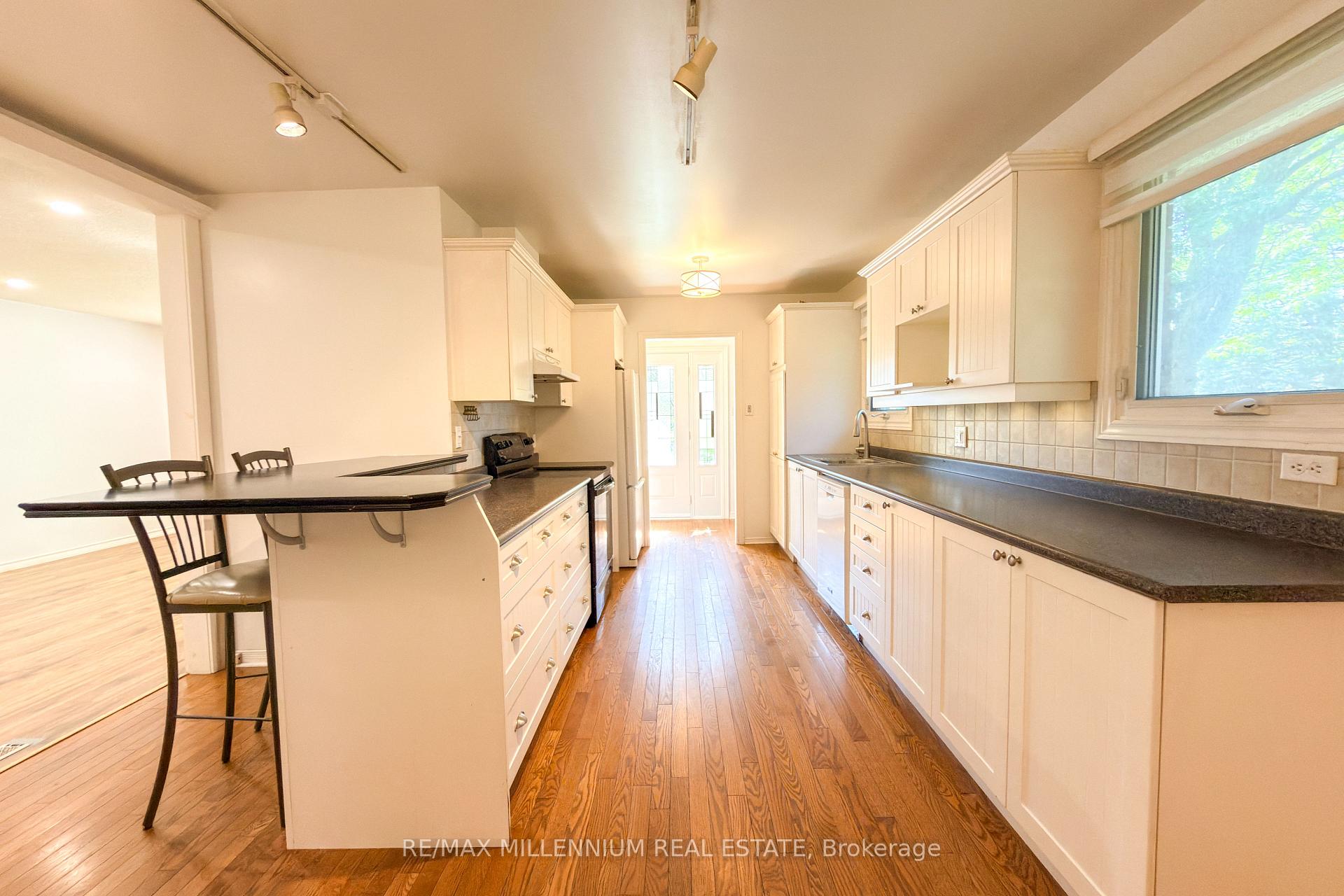 Photo 19 of 5 Pepler Place, Barrie, Sunnidale — HOMEH