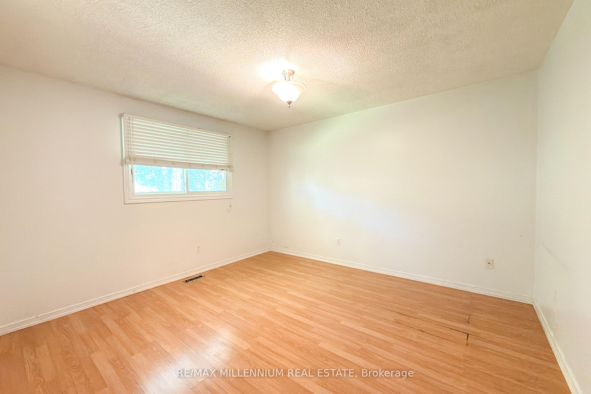 Photo 23 of 5 Pepler Place, Barrie, Sunnidale — HOMEH