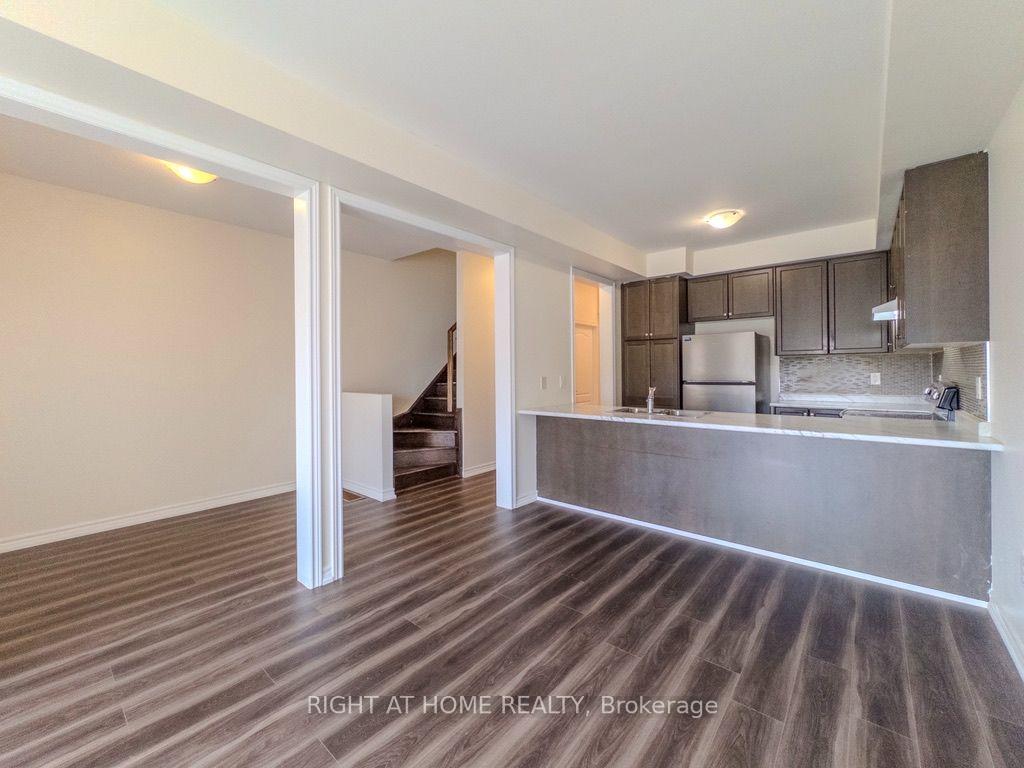 Photo 2 of 465 Mapleton Avenue, Barrie, Ardagh — HOMEH