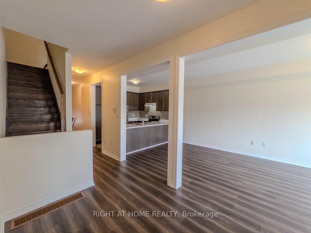 Photo 5 of 465 Mapleton Avenue, Barrie, Ardagh — HOMEH