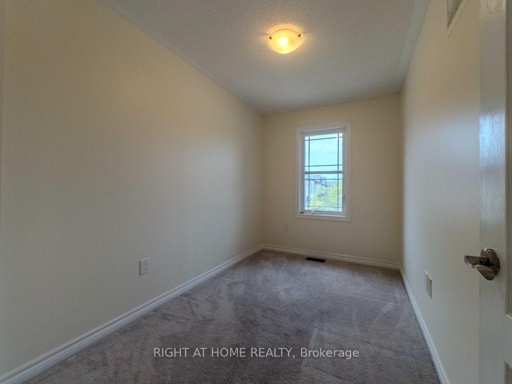Photo 9 of 465 Mapleton Avenue, Barrie, Ardagh — HOMEH